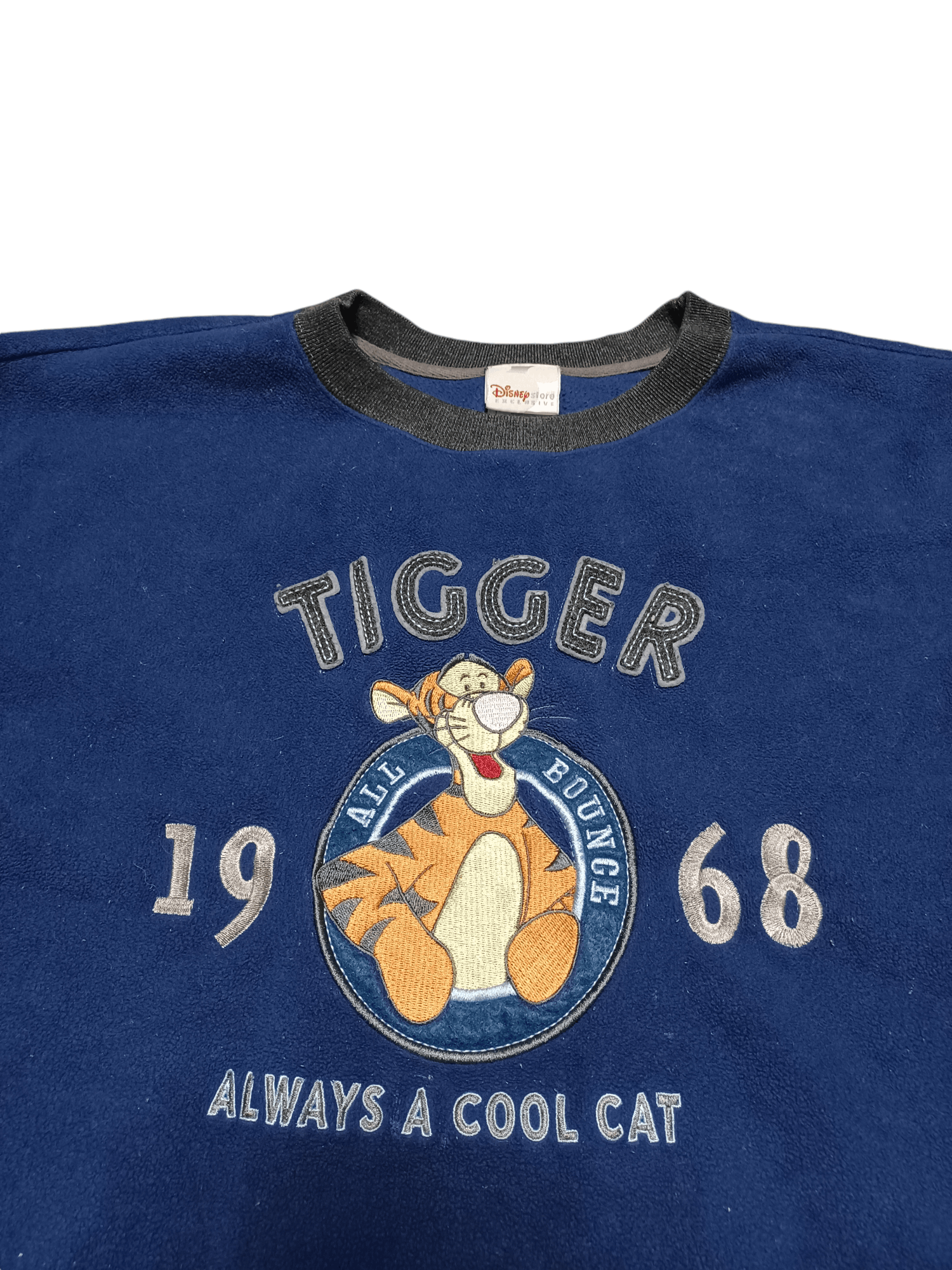 Disney TIGGER DISNEY VINTAGE BIGLOGO EMBROIDERED FLEECE SWEATSHIRT Size US XL / EU 56 / 4 - 2 Thumbnail