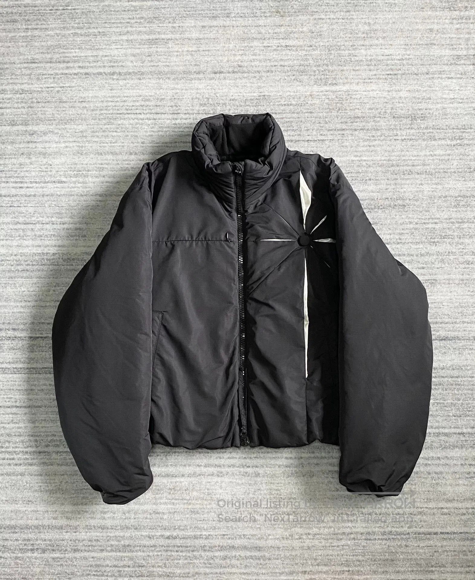 Kusikohc black and white cutting down jacket. Size S / US 4 / IT 40 - 1 Thumbnail