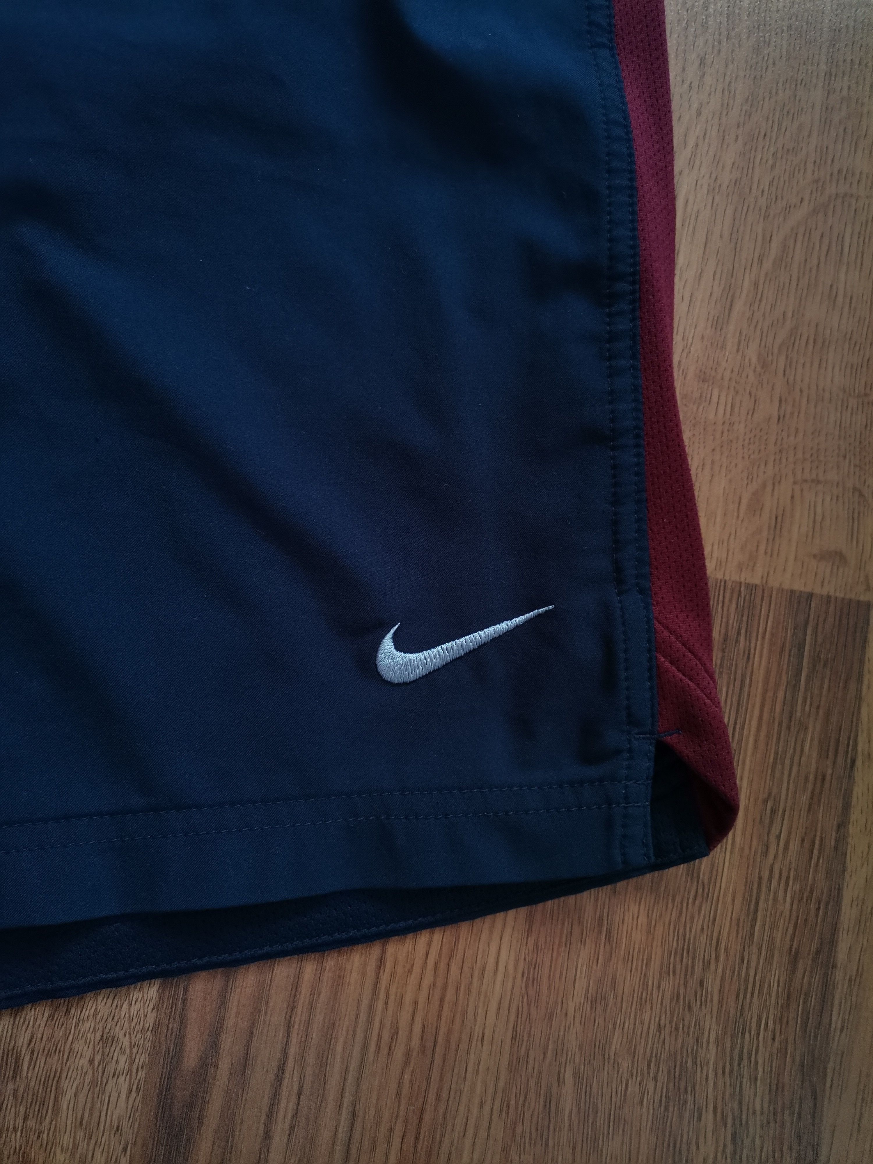 Nike Vintage Nike Shorts Size US 34 / EU 50 - 2 Thumbnail