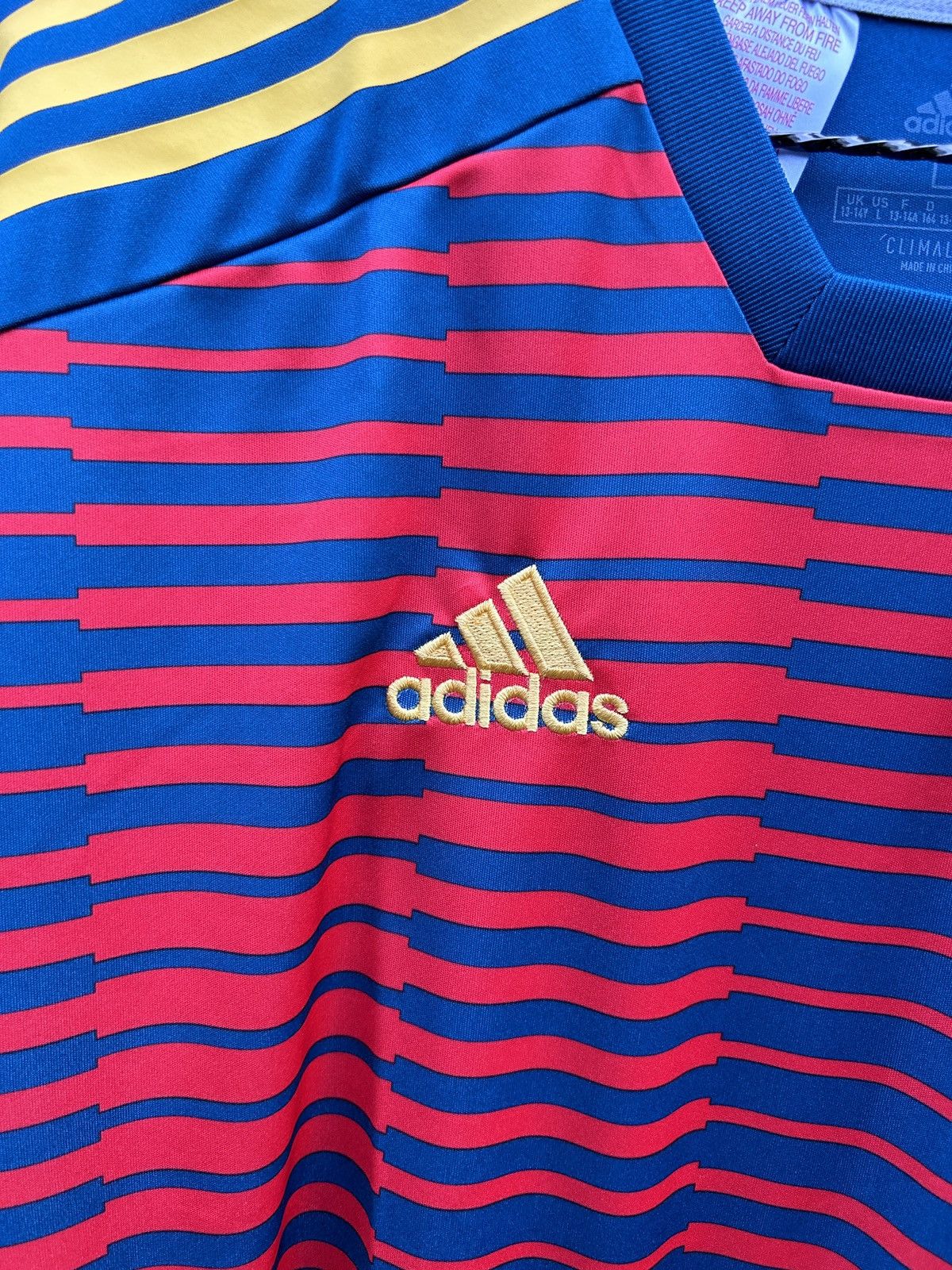 Adidas BNWT Adidas Spain 2016/17 Pre Match Kit Soccer Jersey Size US XS / EU 42 / 0 - 3 Thumbnail