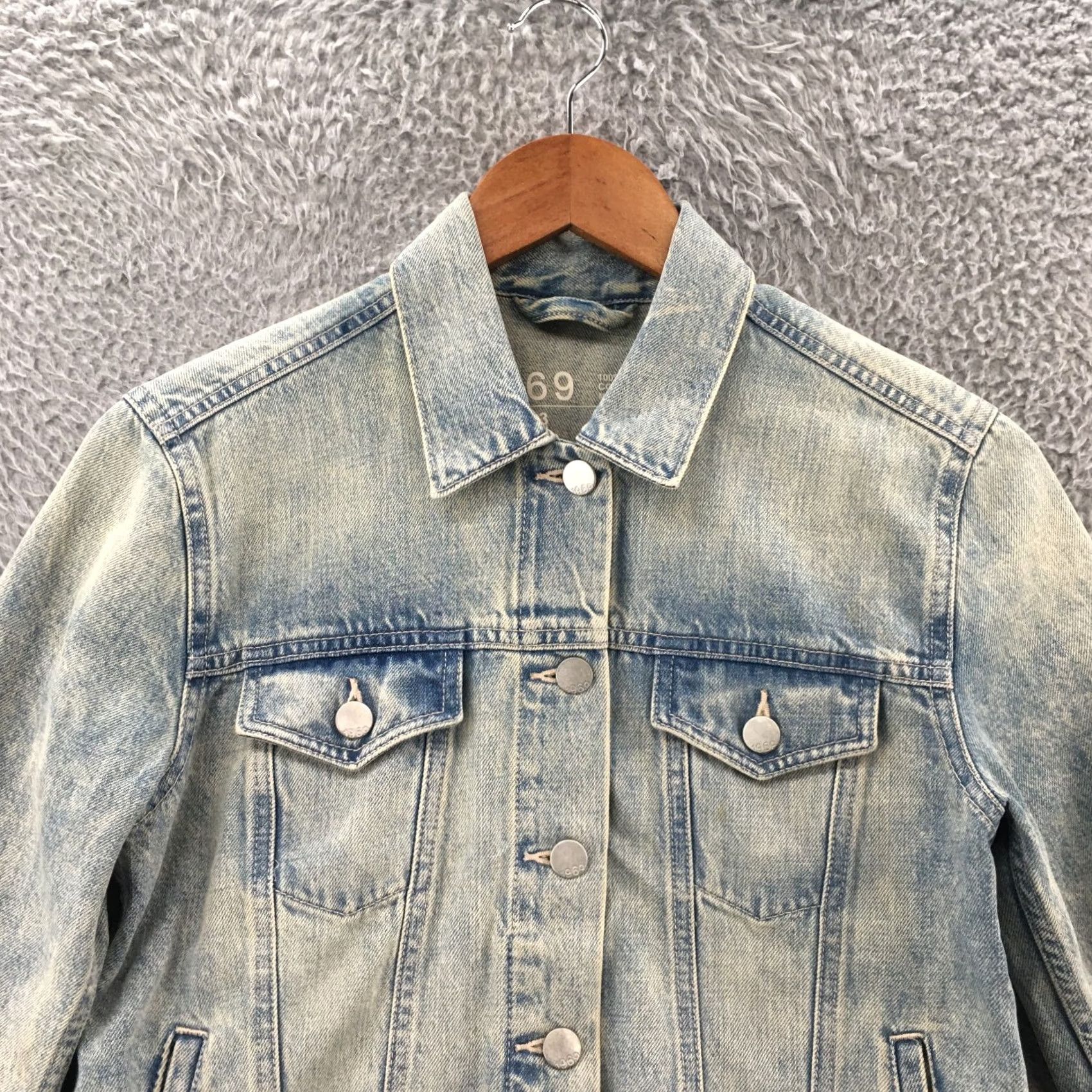 Gap Gap Jacket Womens XS Blue Cotton 1969 Cropped Denim Button Up Light Wash Casual Size XS / US 0-2 / IT 36-38 - 2 Thumbnail