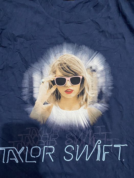 Streetwear Taylor Swift 1989 World Tour T-Shirt | Grailed