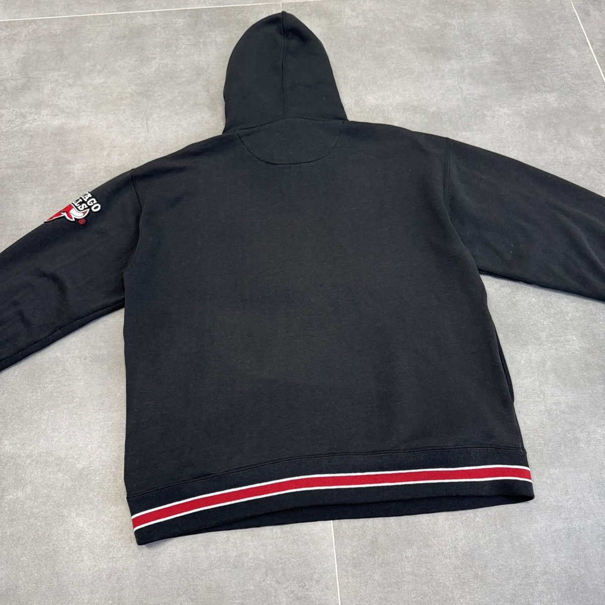 Starter Vintage Starter Chicago Bulls NBA Embroidered Logo Hoodie Size US L / EU 52-54 / 3 - 21 Thumbnail
