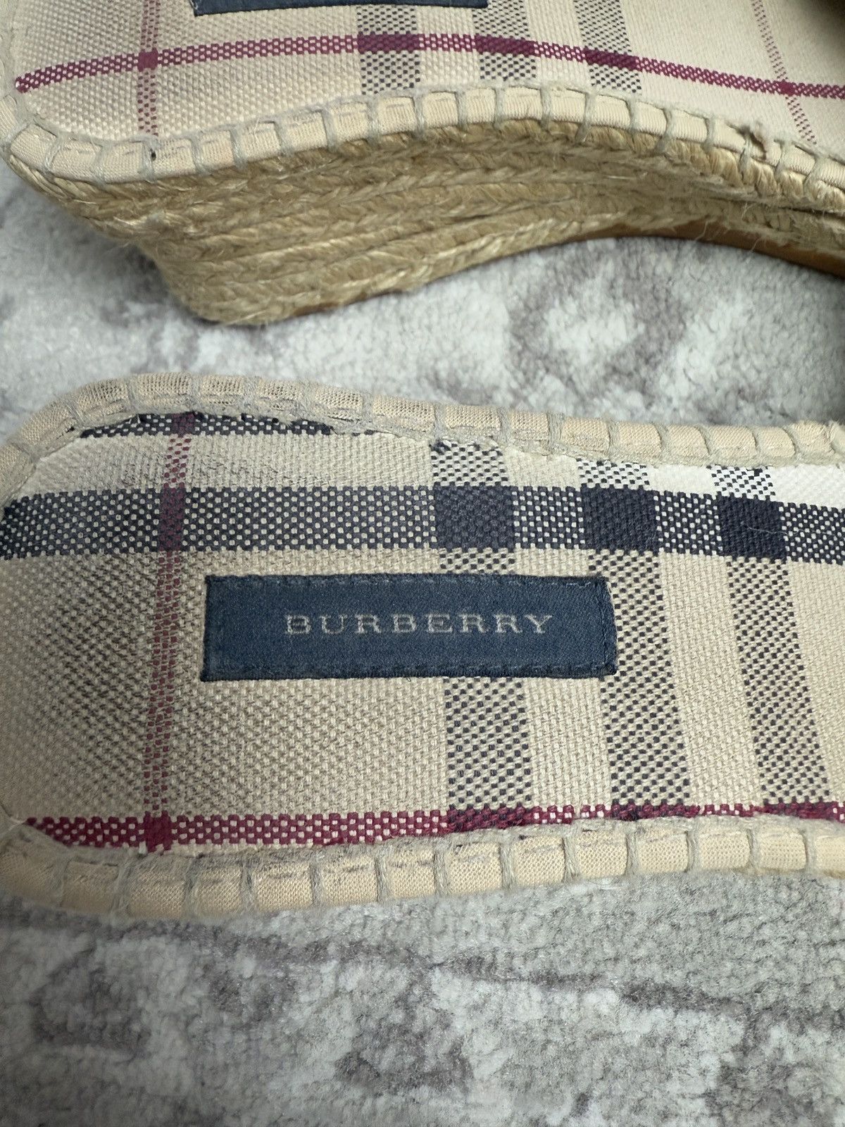 Burberry × Designer × Vintage Vintage y2k Burberry nova check slippers mules US10 designer Size US 10 / IT 40 - 6 Thumbnail