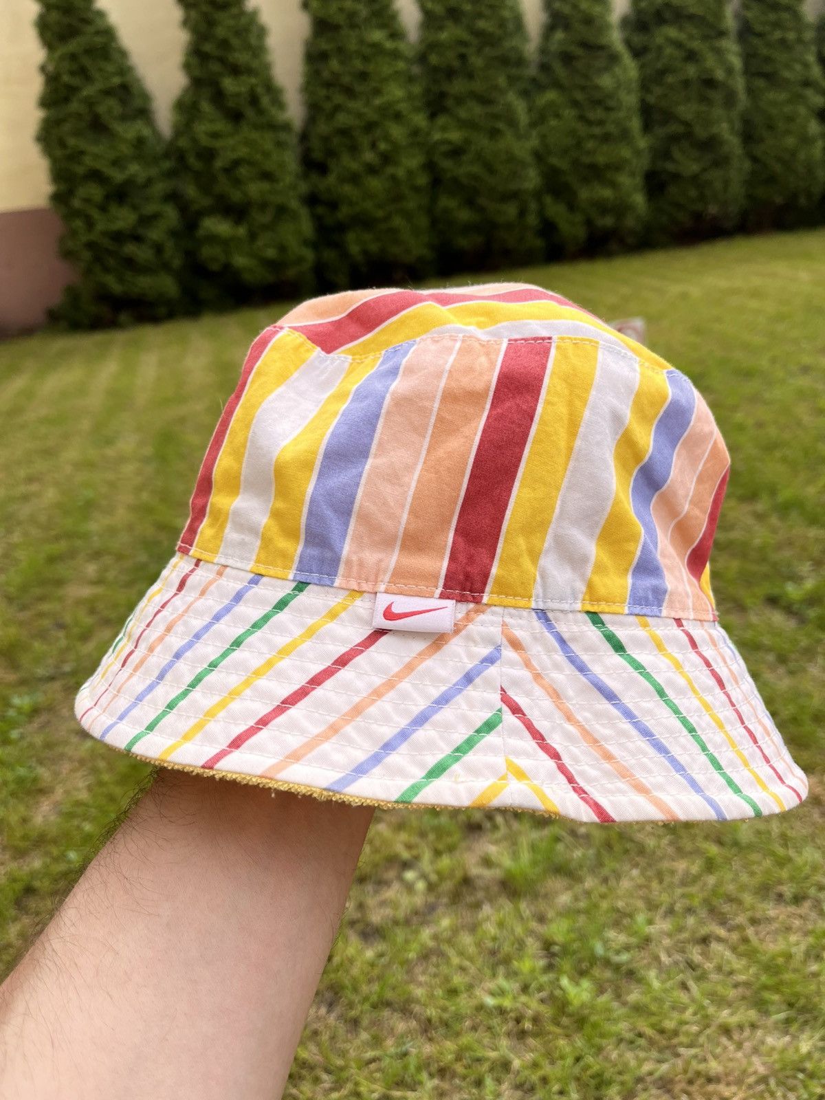 Nike Nike Reversible Terry Cloth Striped Bucket Hat Size ONE SIZE - 5 Thumbnail