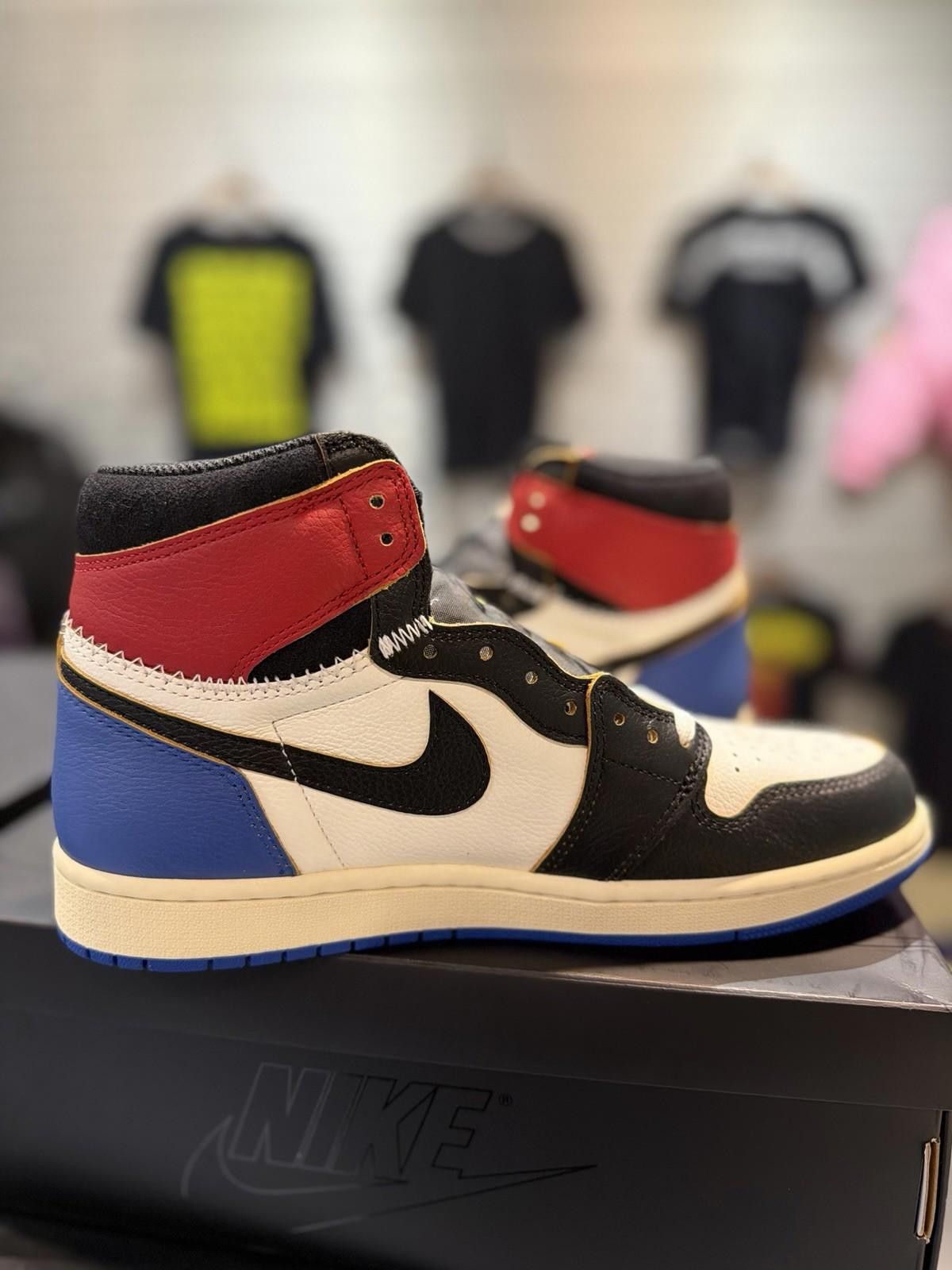 Jordan Brand Air Jordan 1 x Union x Fragment Black and Varsity Red (10) Size US 10 / EU 43 - 6 Thumbnail