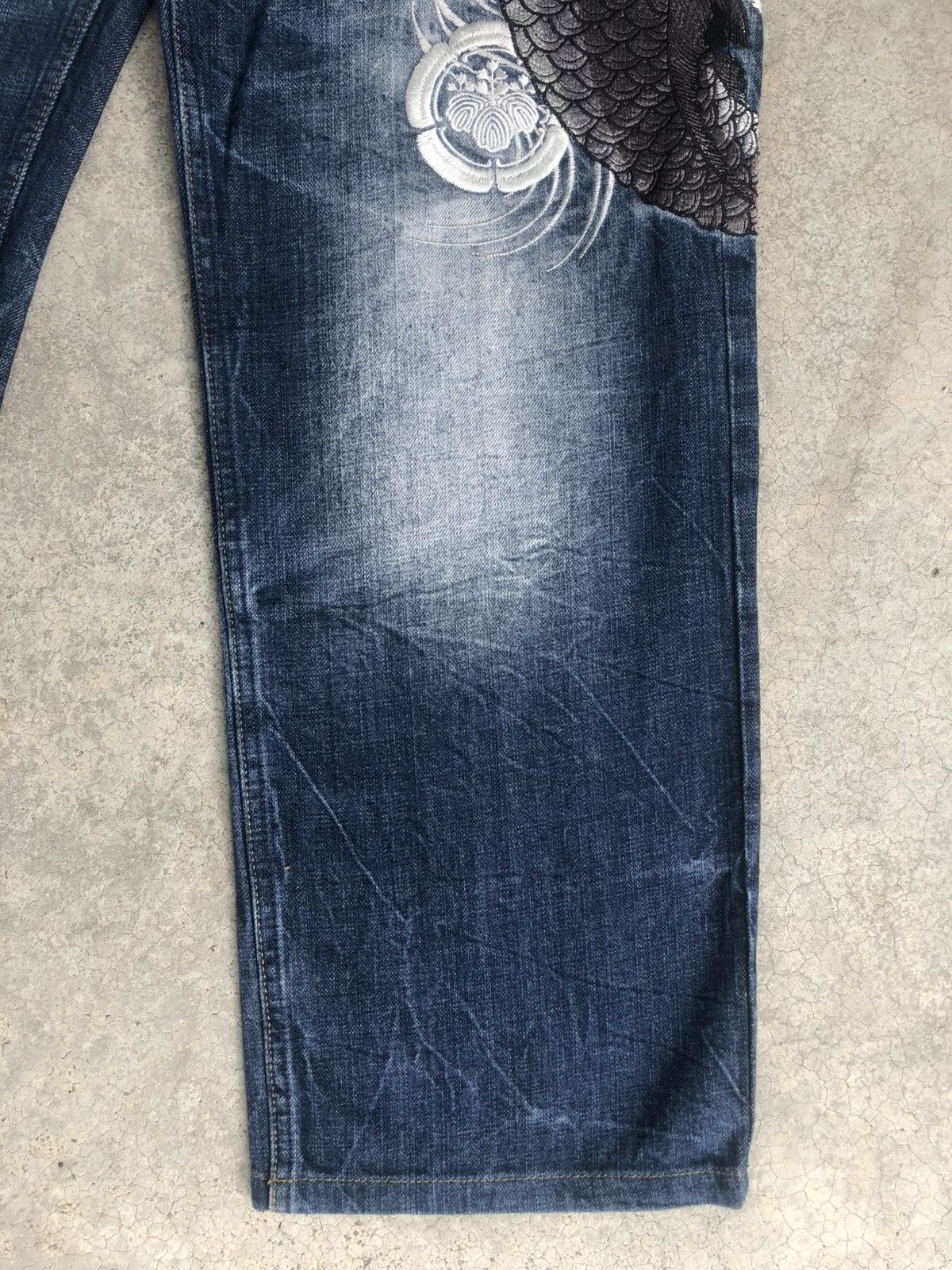 Karakuri Tamashii Karakuri Tamashii Embroidered Jeans Distressed Size US 34 / EU 50 - 7 Thumbnail