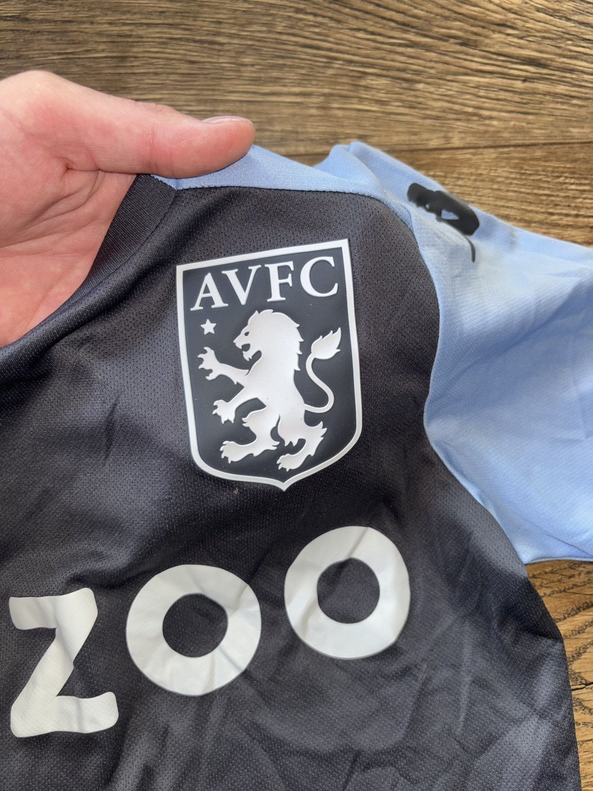 Kappa ASTON VILLA 21/22 TRAINING FOOTBALL SOCCER JERSEY KAPPA sz S Size US S / EU 44-46 / 1 - 6 Thumbnail