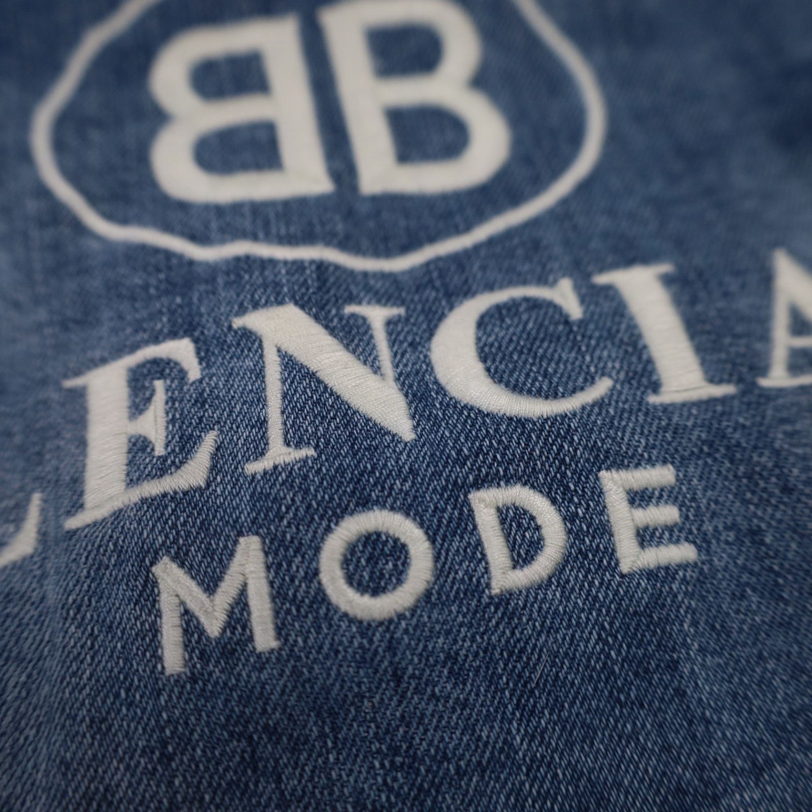 Balenciaga Balenciaga Mode Japanese Denim Embroidered Spellout Jacket Size US M / EU 48-50 / 2 - 19 Thumbnail