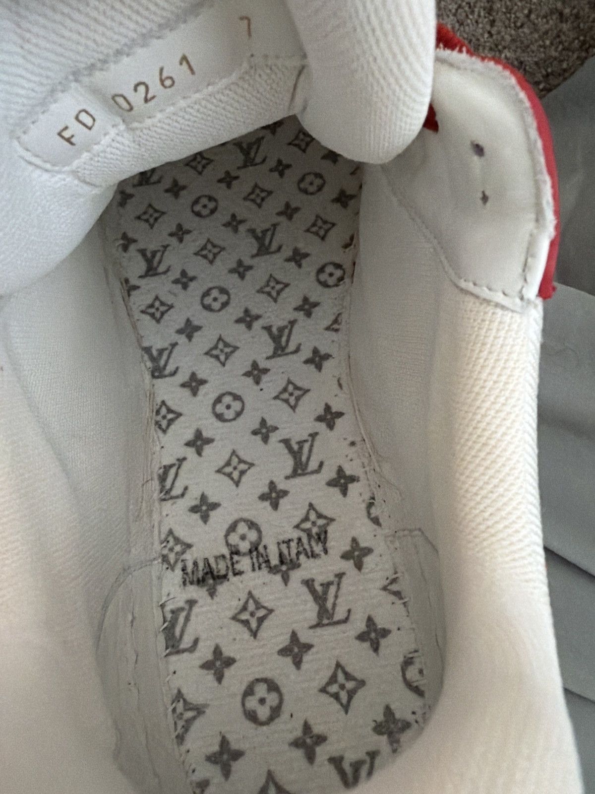 Louis Vuitton Louis Vuitton Trainer “Product Red” Size US 8.5 / EU 41-42 - 4 Thumbnail