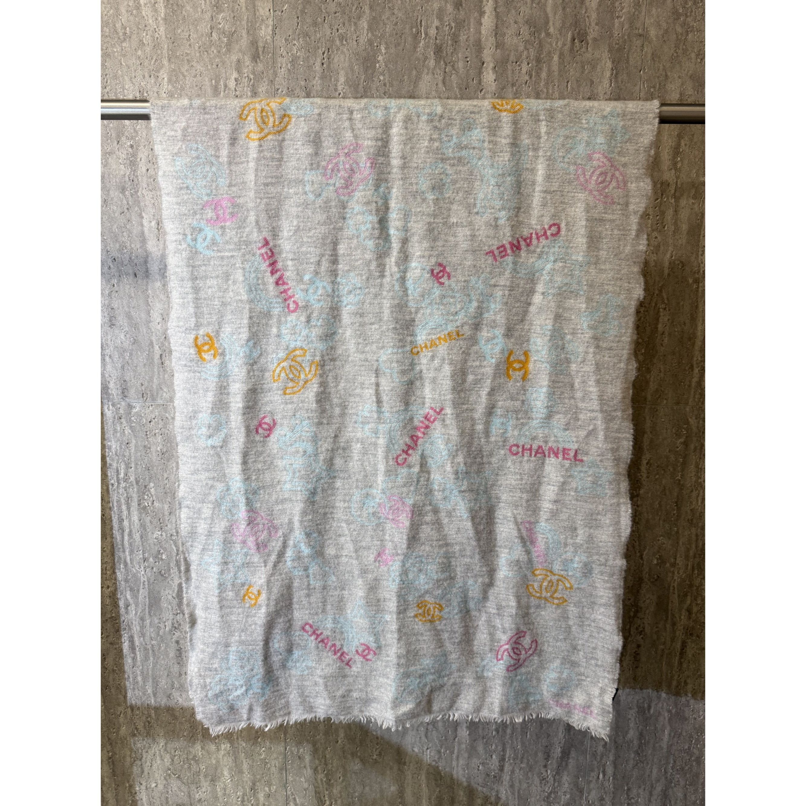 Chanel Chanel Gray Multicolor Logo Pattern Scarf 43% Cashmere 36% W Size ONE SIZE - 1 Thumbnail