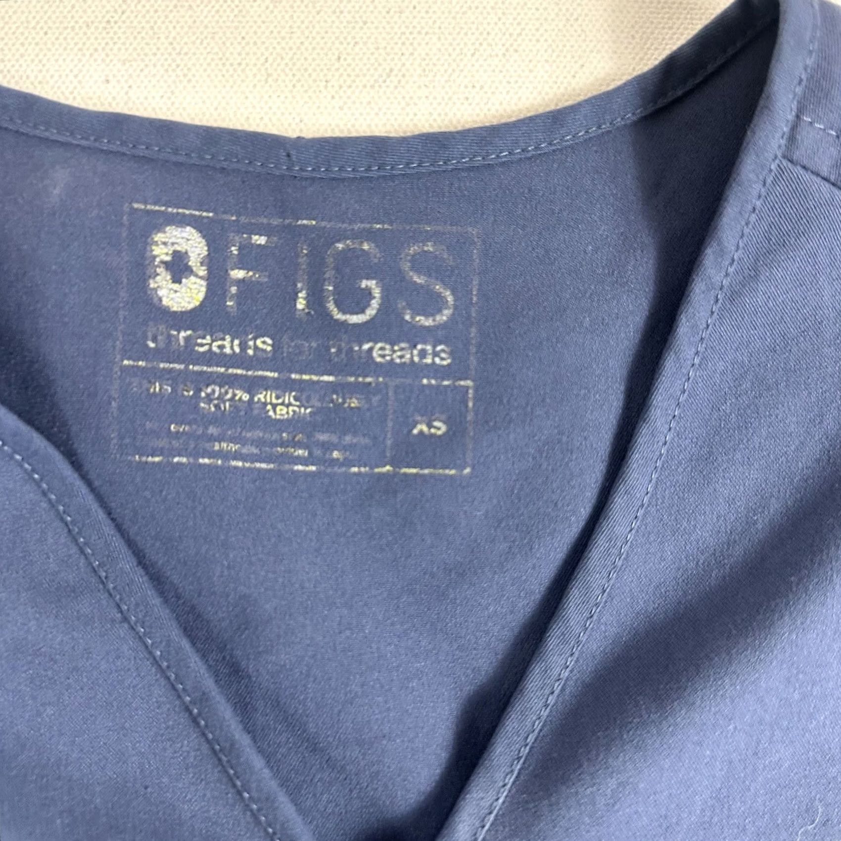 Vintage FIGS Scrub Top Shirt Women’s XS V Neck Blue Technical Collection Blue Size XS / US 0-2 / IT 36-38 - 5 Thumbnail