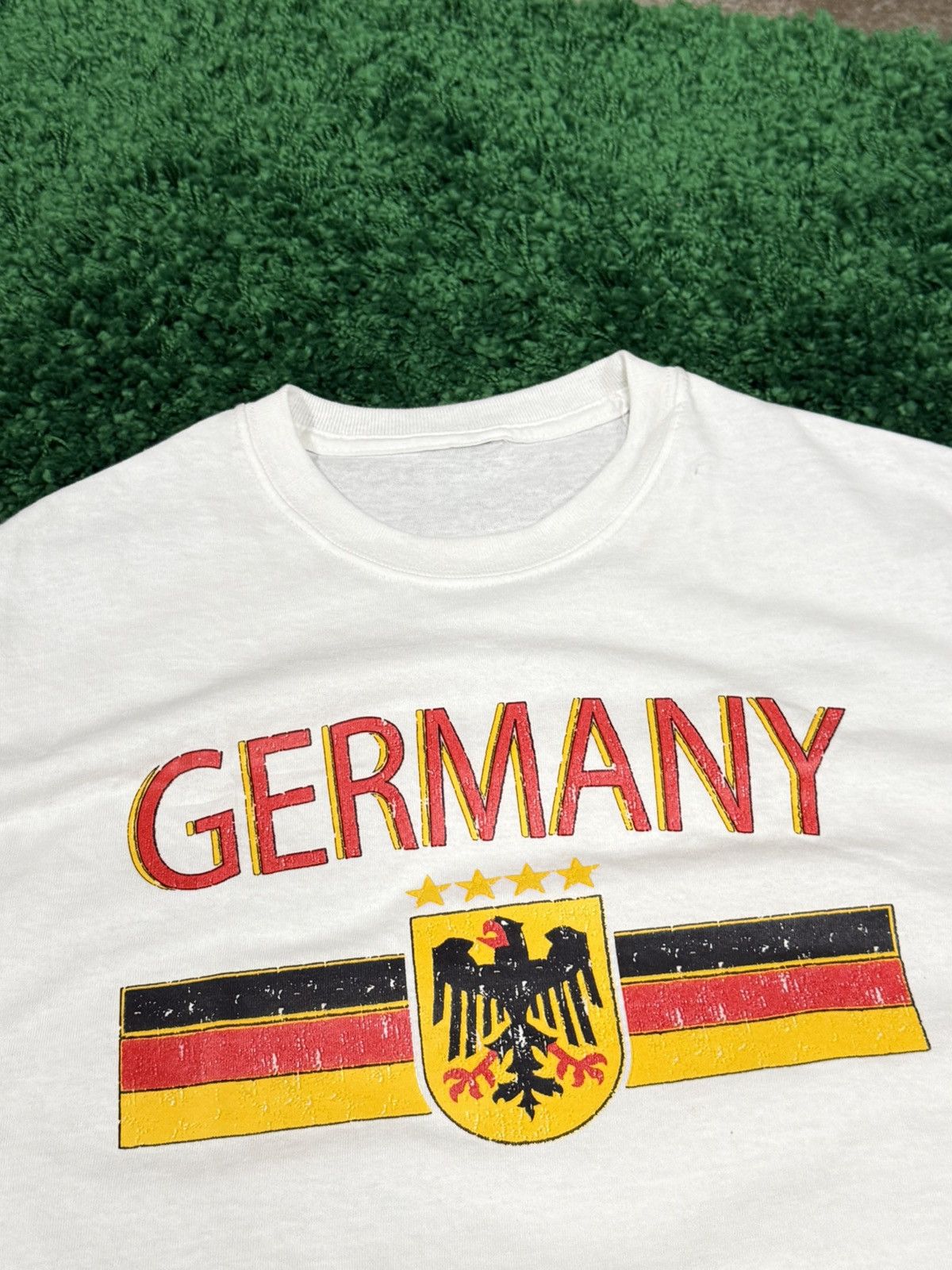 Vintage Germany Country Eagle Center Logo Tee White Medium Size US M / EU 48-50 / 2 - 3 Thumbnail