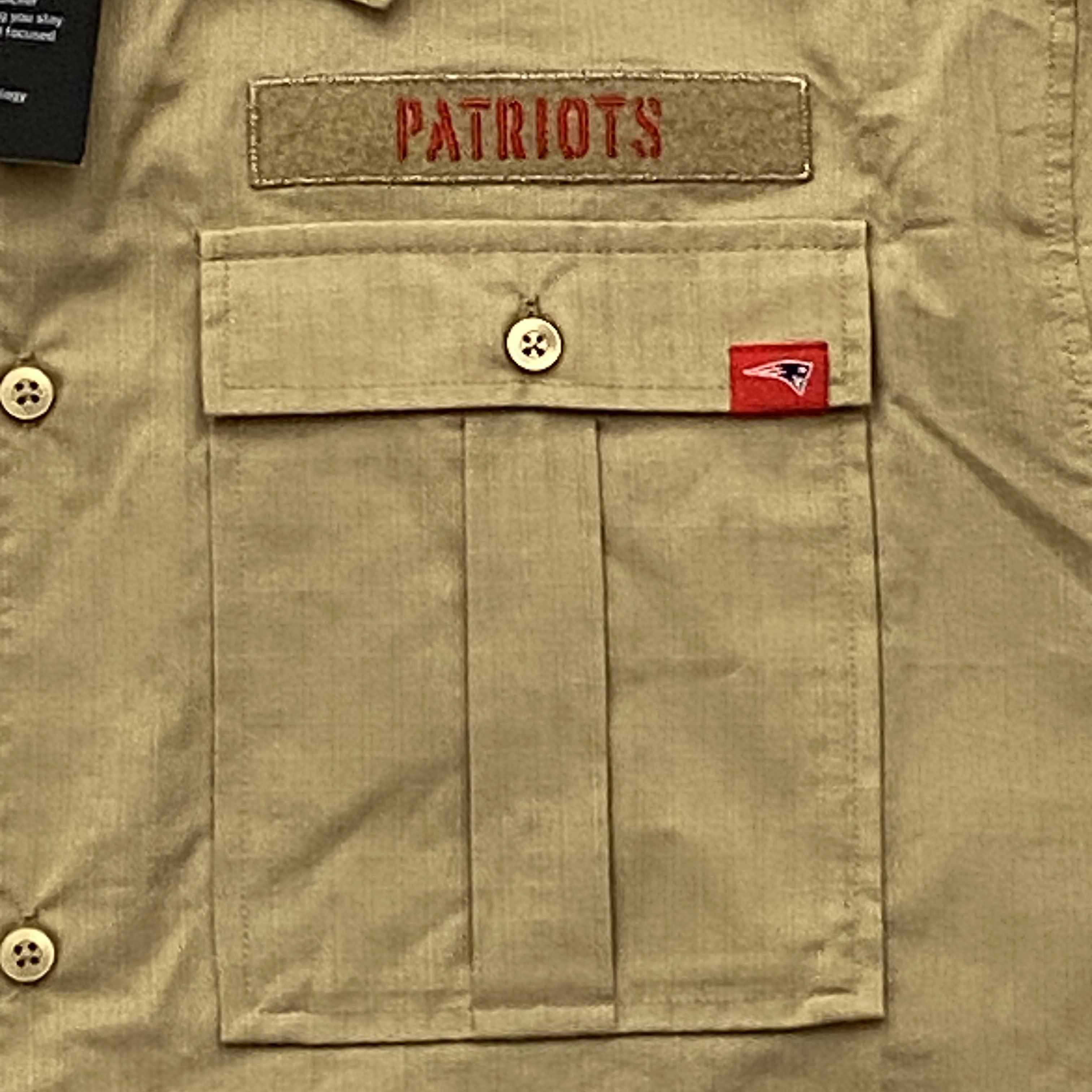 Nike PATRIOTS Salute to Service Shirt Men's Large New AT6572-297 Size US L / EU 52-54 / 3 - 9 Thumbnail