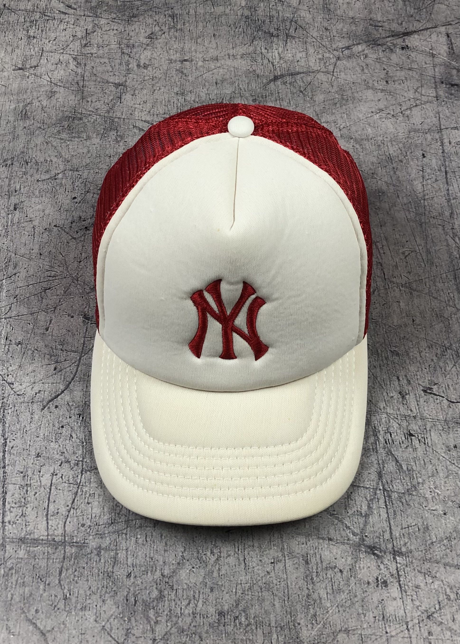 MLB Y2K MLB New York Yankees Trucker Cap Size ONE SIZE - 1 Thumbnail
