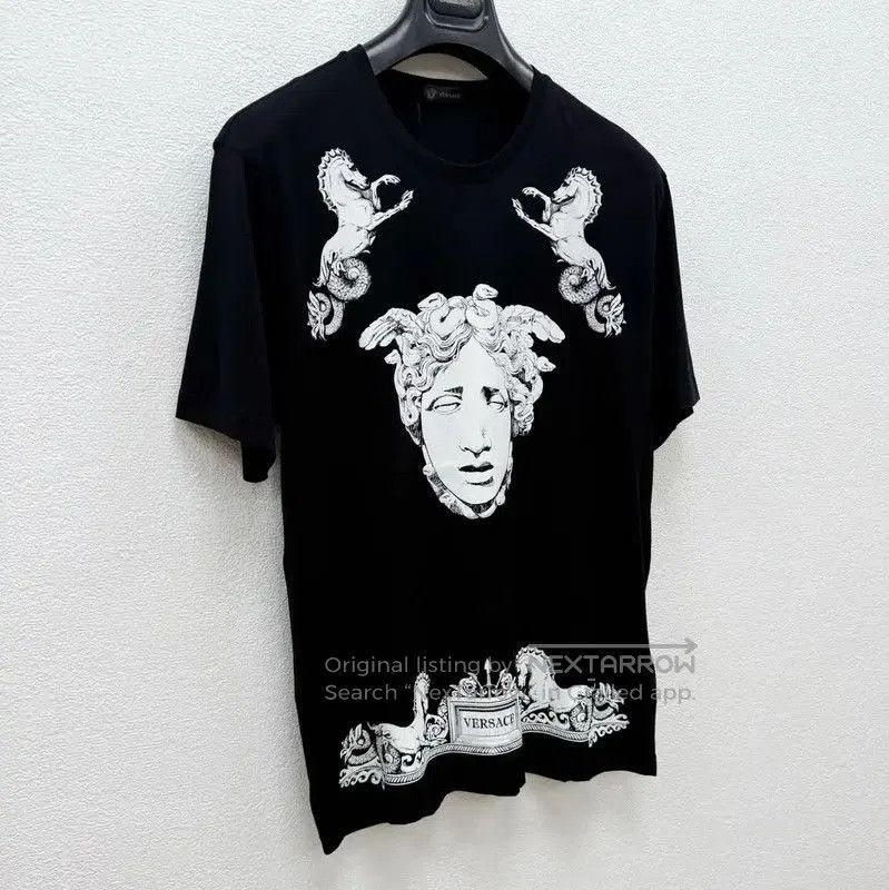 Versace Versace Black Printed Cotton T-Shirt . Size US M / EU 48-50 / 2 - 2 Thumbnail