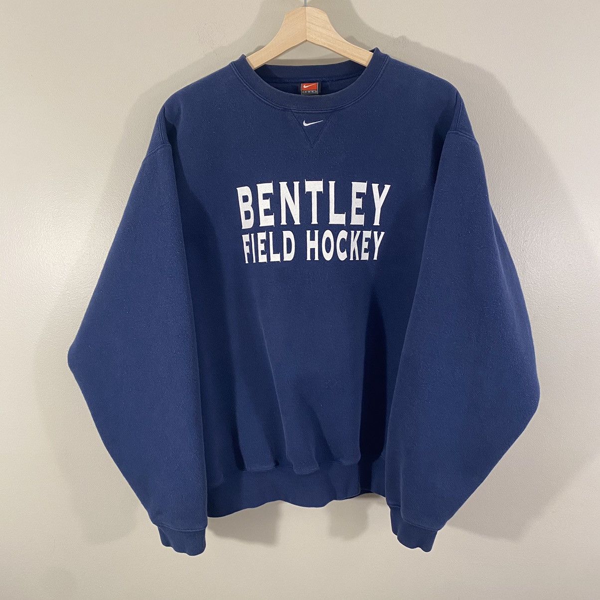 Nike × Vintage Vintage Nike Center Swoosh Crewneck Large Size US L / EU 52-54 / 3 - 1 Thumbnail