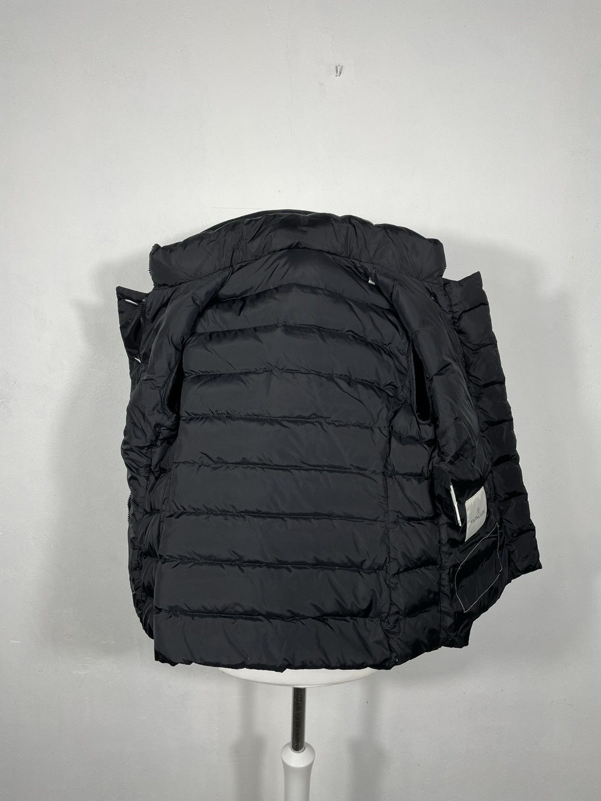 Designer × Moncler Moncler Black Puffer Hood Down Jakcet Coat Luxury Designer Size M / US 6-8 / IT 42-44 - 8 Thumbnail