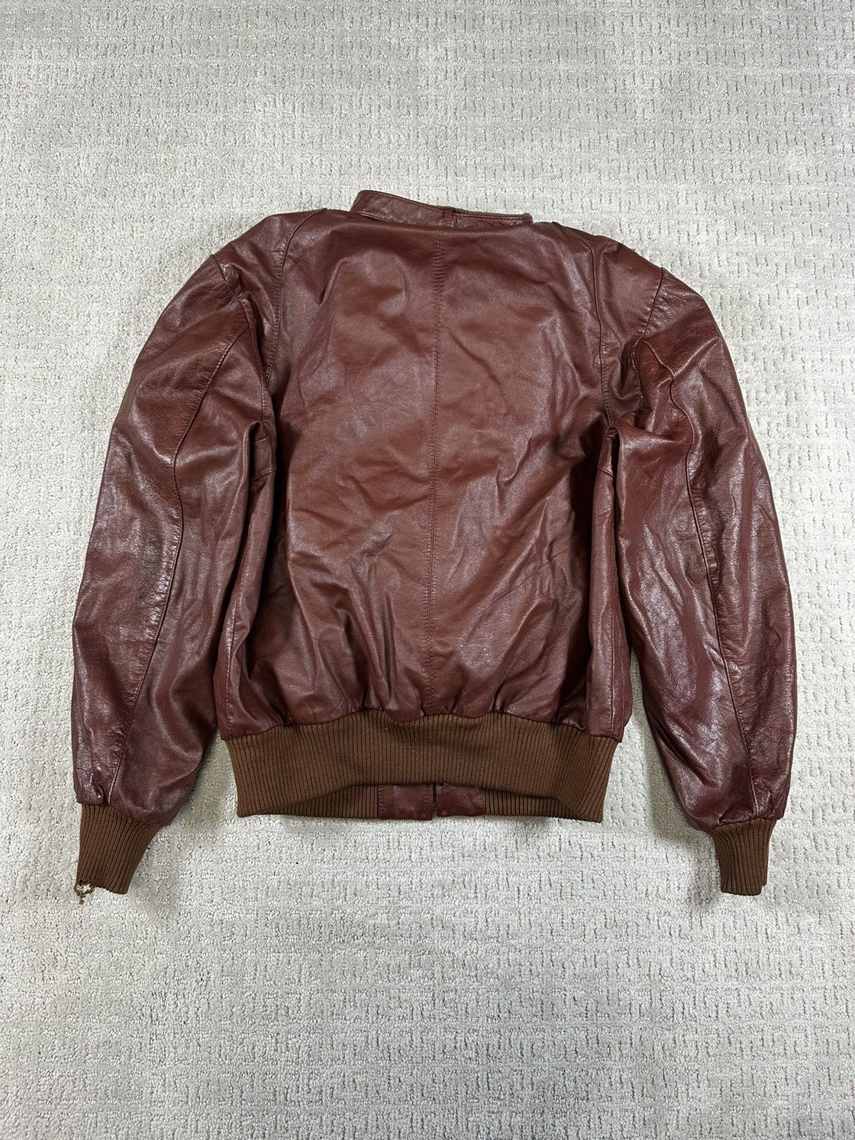 Vintage Vintage 60’s/70’s Burgundy Leather Jacket Size 48 Size US M / EU 48-50 / 2 - 2 Thumbnail