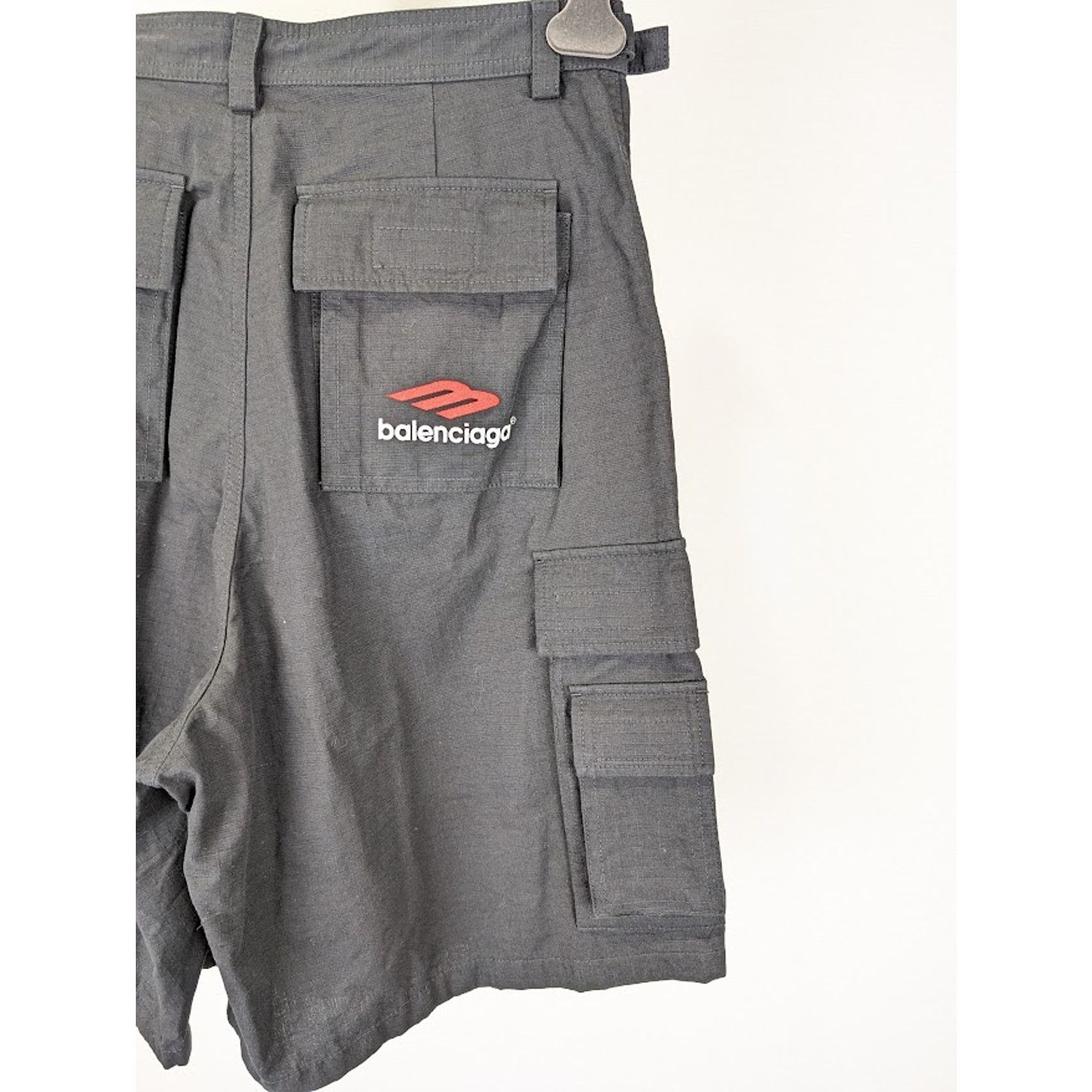 Balenciaga o1rshd1 Cotton Ripstop Gamer Shorts in Black Size US 32 / EU 48 - 13 Thumbnail