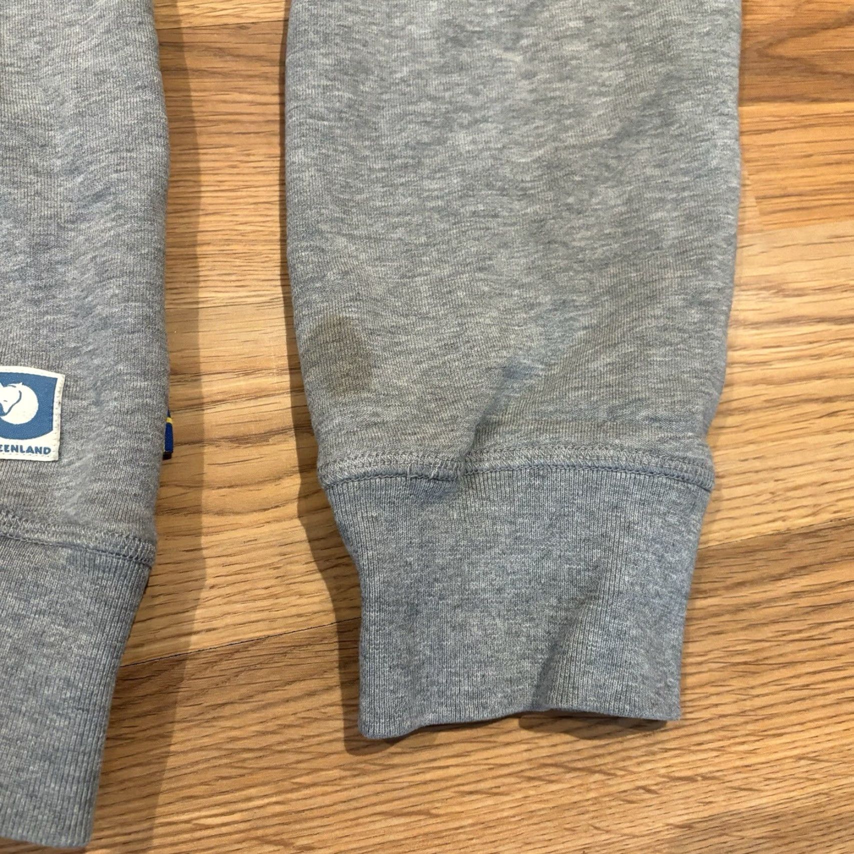 Vintage **Fjallraven Gray Mens Regular Fit Pullover Sweatshirt Small** User: **Fjallraven Gray Mens Regular Fit Cotton Sweatshirt Small** Size US S / EU 44-46 / 1 - 4 Thumbnail