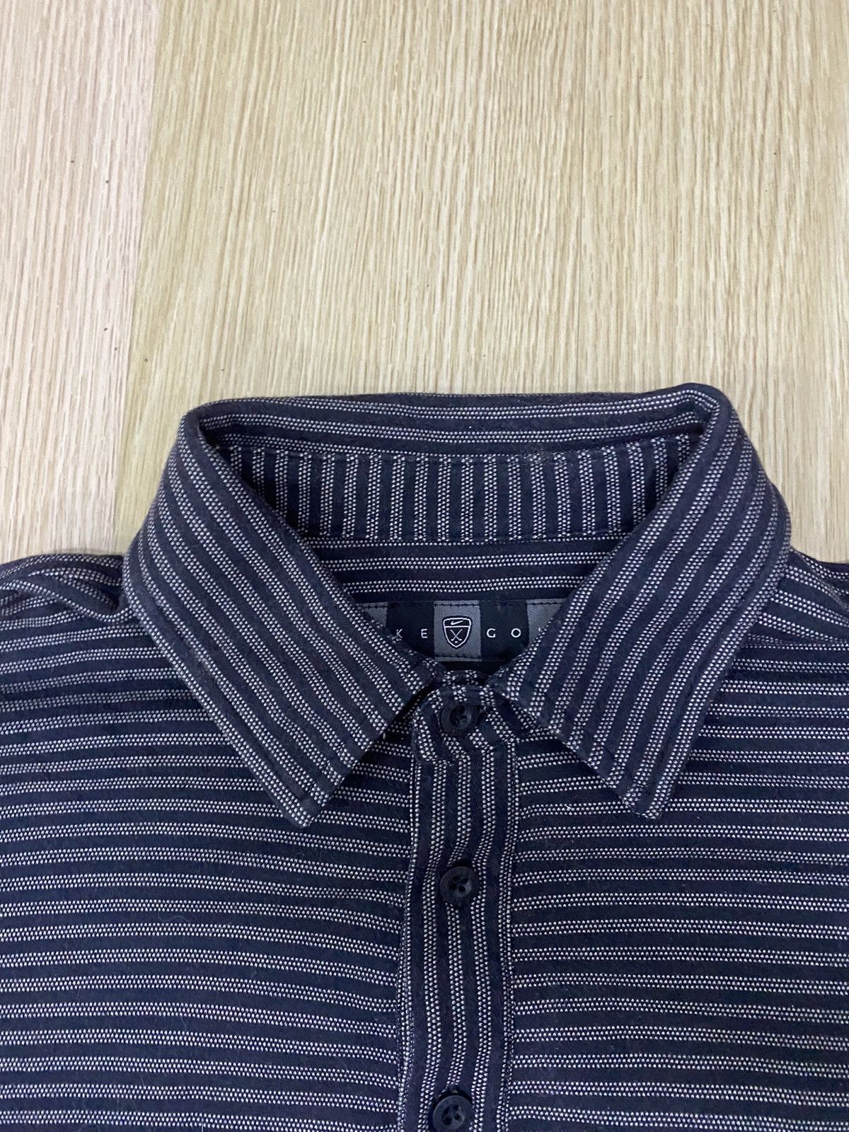 Nike Nike Golf stripes polo tees Size US L / EU 52-54 / 3 - 4 Thumbnail