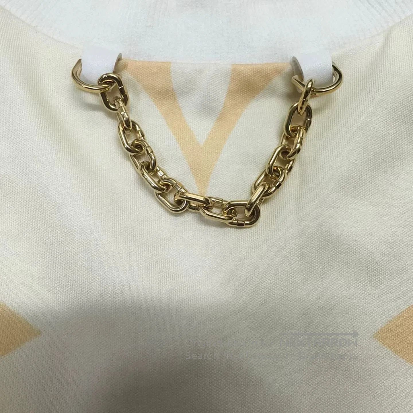 Louis Vuitton Louis Vuitton Gradient Logo Ruffle Sleeve T-shirt. Size US XL / EU 56 / 4 - 3 Thumbnail