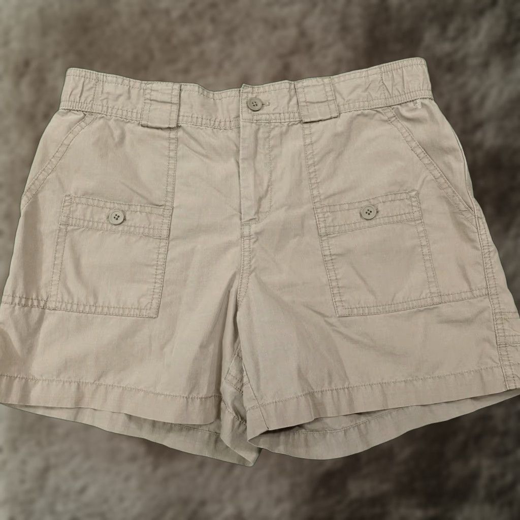 Gap Gap Cargo Shorts Womens Size 6 Green Pockets Casual Summer 4 in Inseam Womens Size 28" / US 6 / IT 42 - 1 Thumbnail