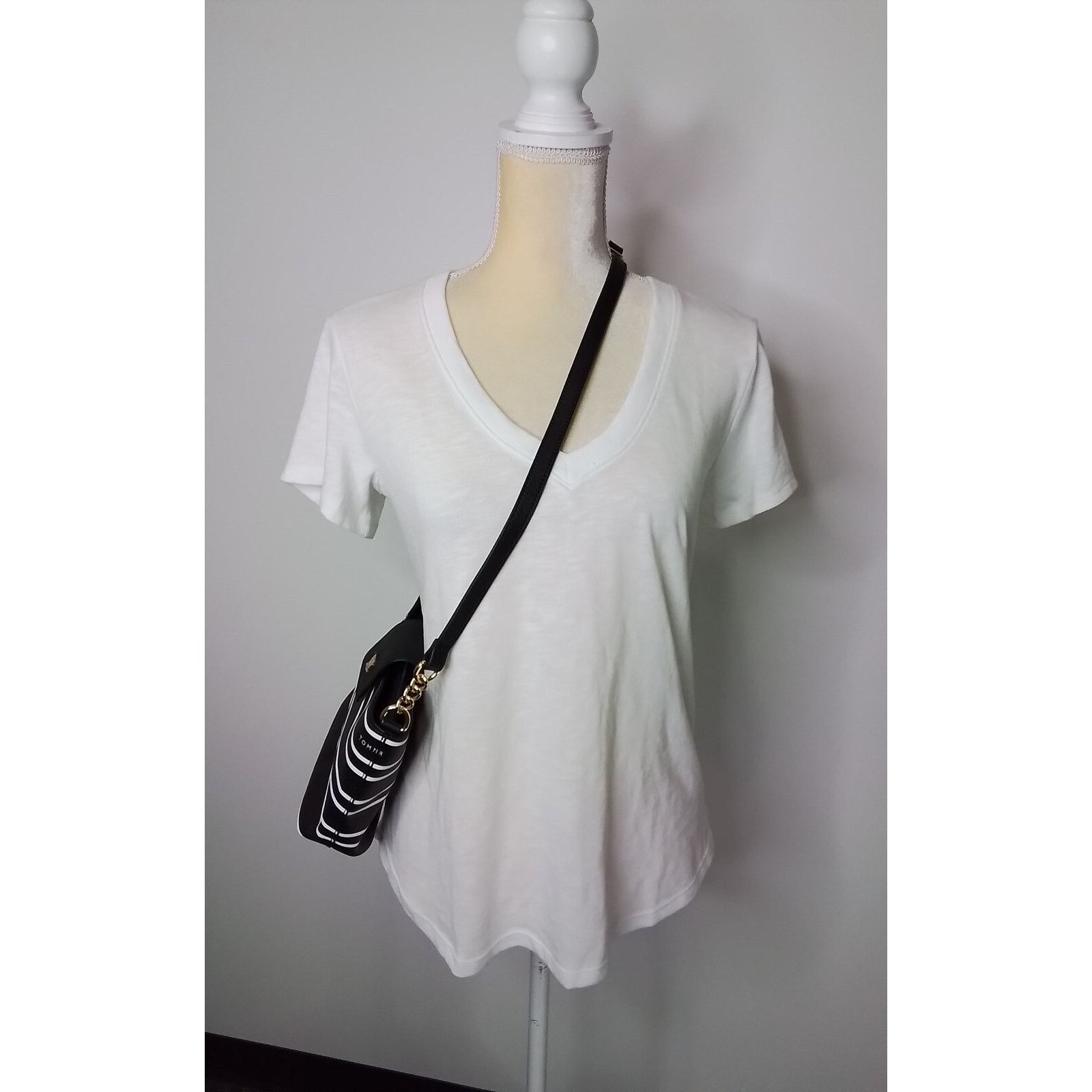 Tommy Hilfiger Tommy Hilfiger Purse NWT Black + White Size ONE SIZE - 4 Thumbnail