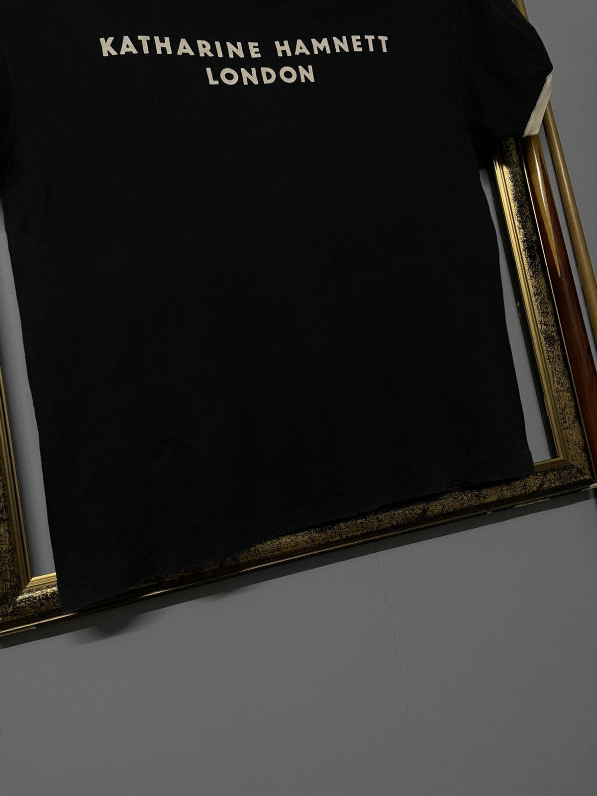 Designer × Katharine Hamnett London × Vintage Vintage 90s Designer Katherine Hamnett Og Script Tshirt Size US L / EU 52-54 / 3 - 4 Thumbnail