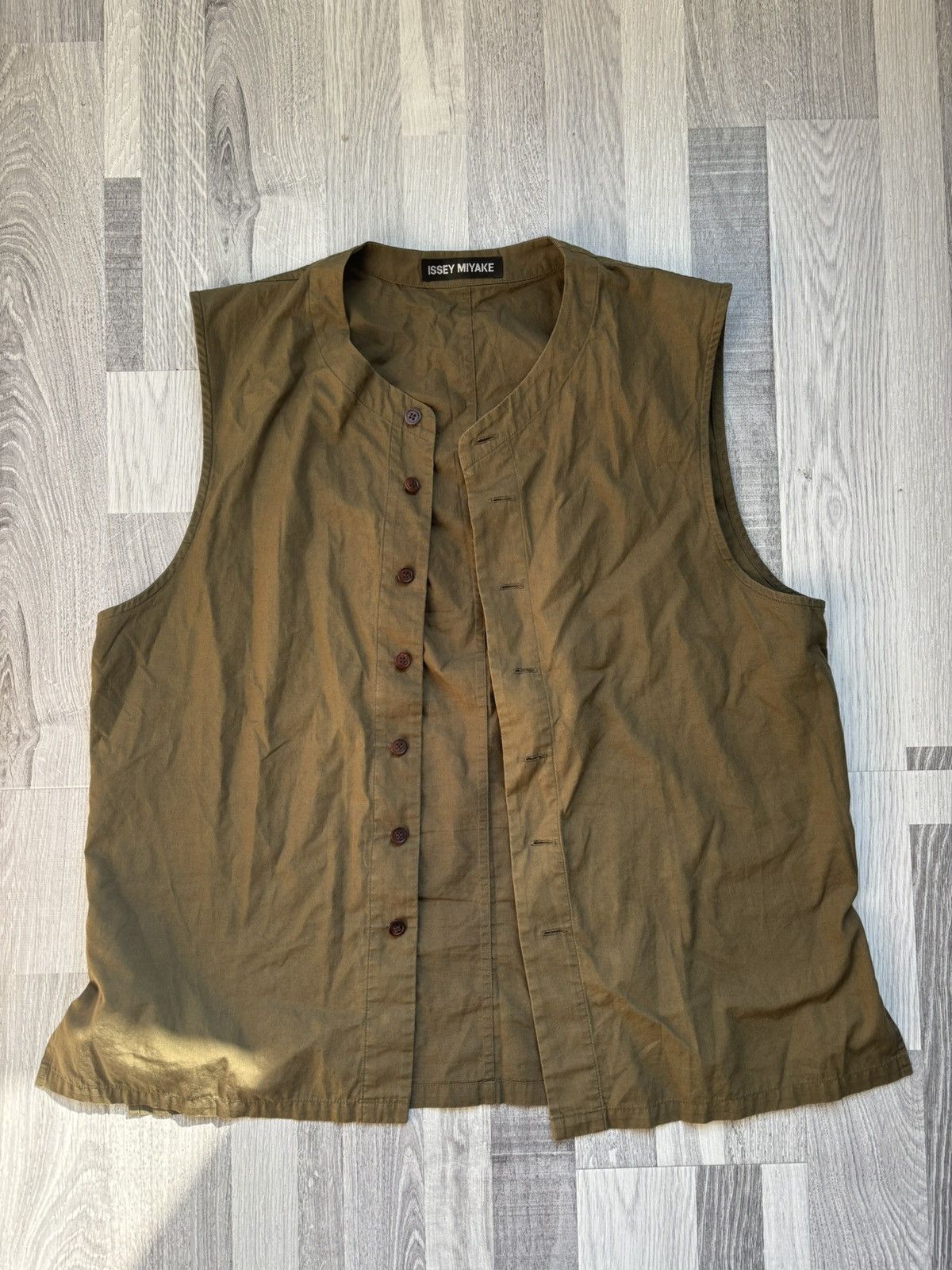 Issey Miyake Issey Miyake Men SS04 Round Collar Sleeveless Gilet Vest Size US M / EU 48-50 / 2 - 1 Thumbnail
