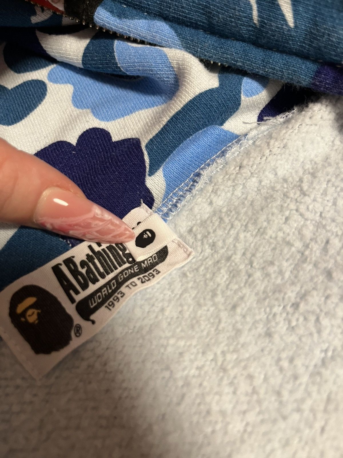 Bape ABC Camo Crystal Stone Shark Hoodie Size US M / EU 48-50 / 2 - 19 Thumbnail