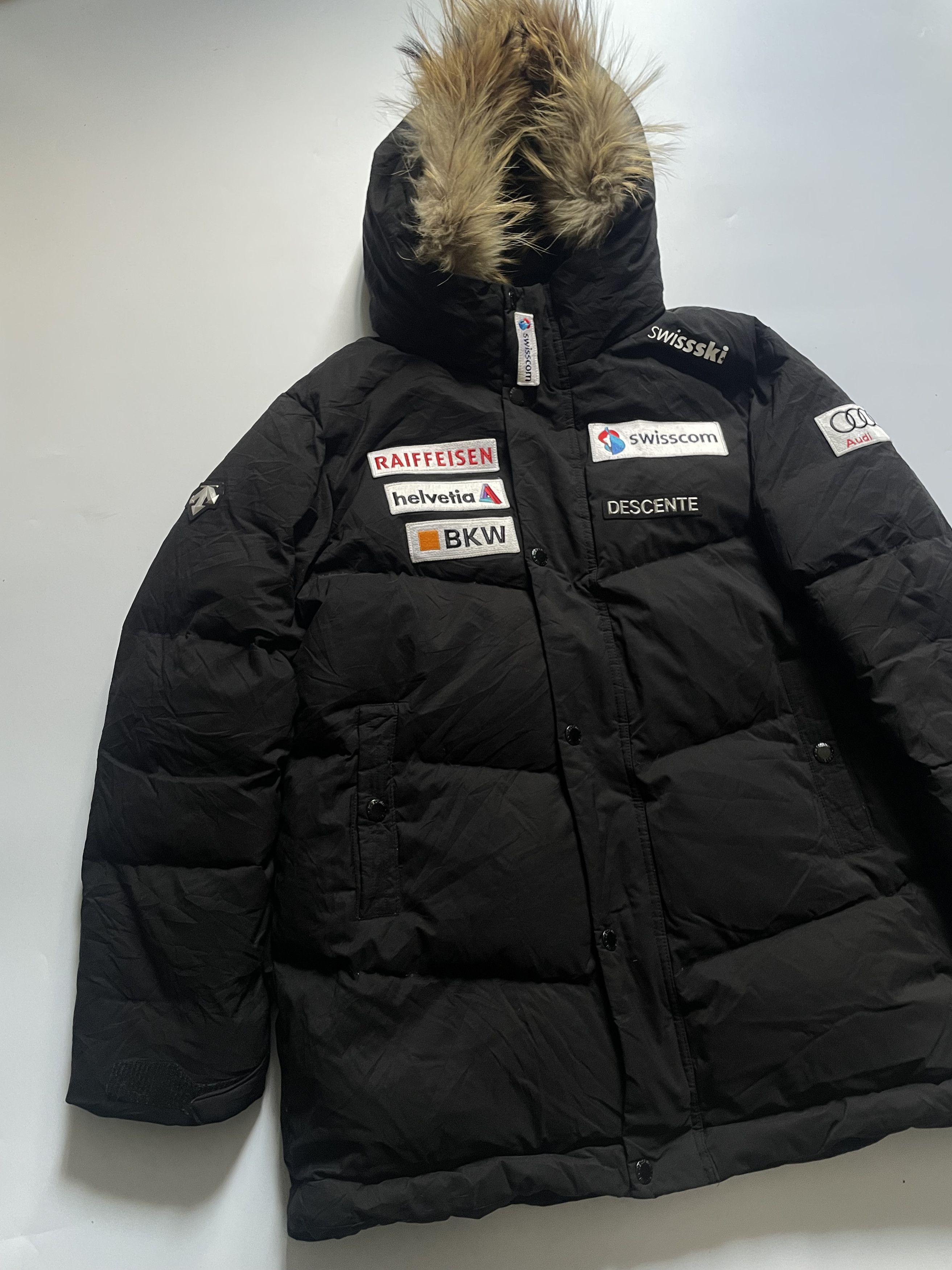 Descente Descente Swiss Ski Team Audi Puffer Jacket Size US XL / EU 56 / 4 - 2 Thumbnail