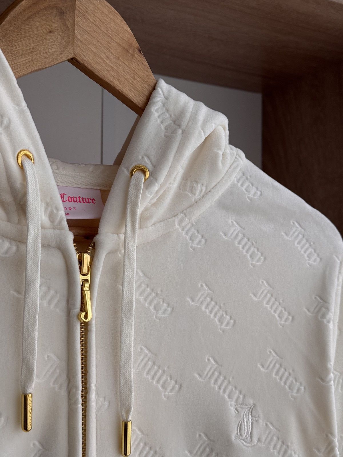 Juicy Couture Juicy Couture Sport MilkyBeige Luxury Multilogo VelourHoodie Size M / US 6-8 / IT 42-44 - 4 Thumbnail
