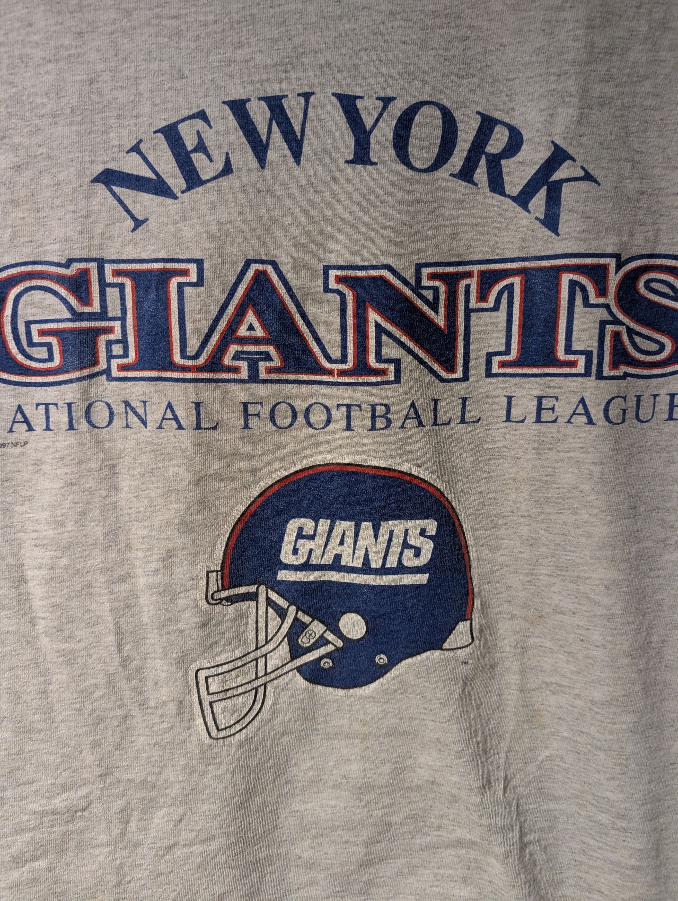 NFL Vintage 90s New York Giants NFL Helmet T-Shirt Grey Hanes Size US L / EU 52-54 / 3 - 2 Thumbnail