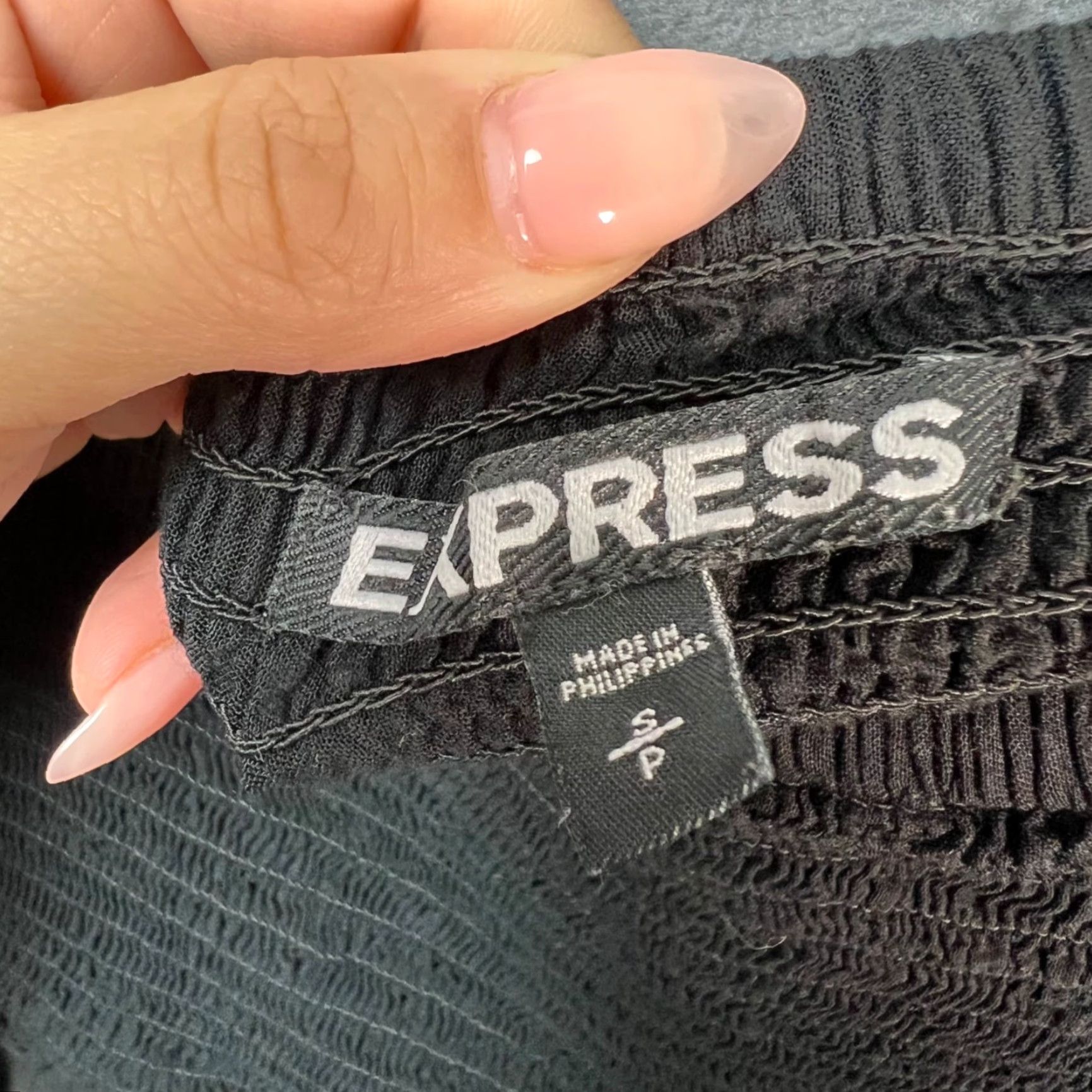 Express VINTAGE Express Womens Small Black Smocked Bodice Fit & Flare Dress Pockets Womens Small Black Smocked Fit & Flare Dress with Pockets Size S / US 4 / IT 40 - 3 Thumbnail