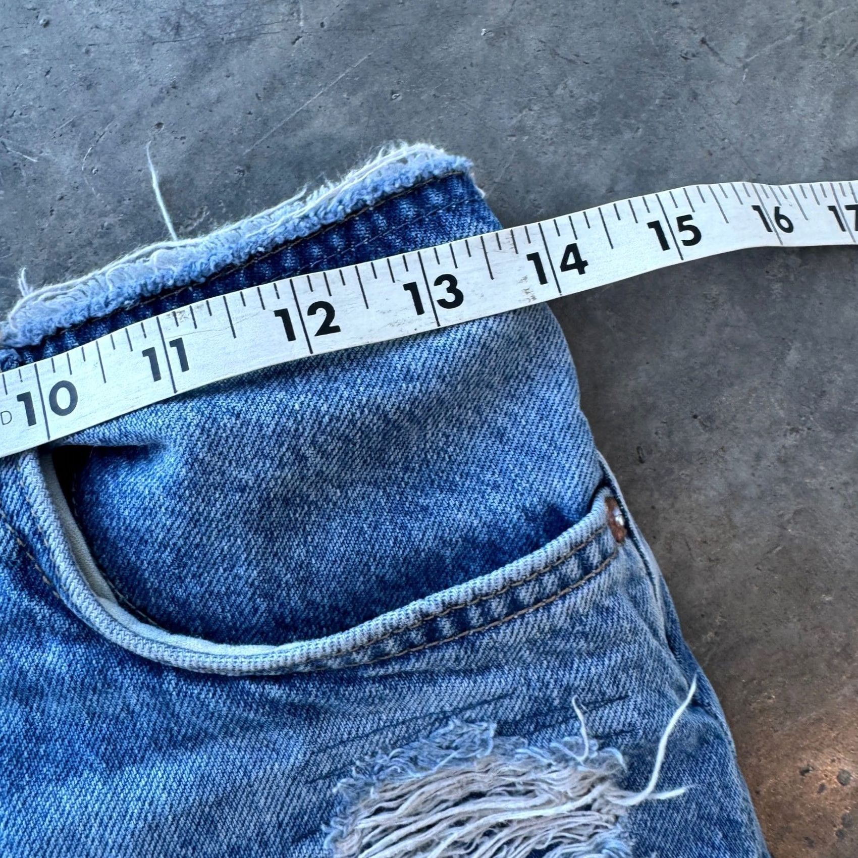 Free People VINTAGE We The Free People Low Rise Distressed Straight Leg Cotton Jeans 24 Blue Womens Jeans Size 42" / US 20 - 5 Thumbnail