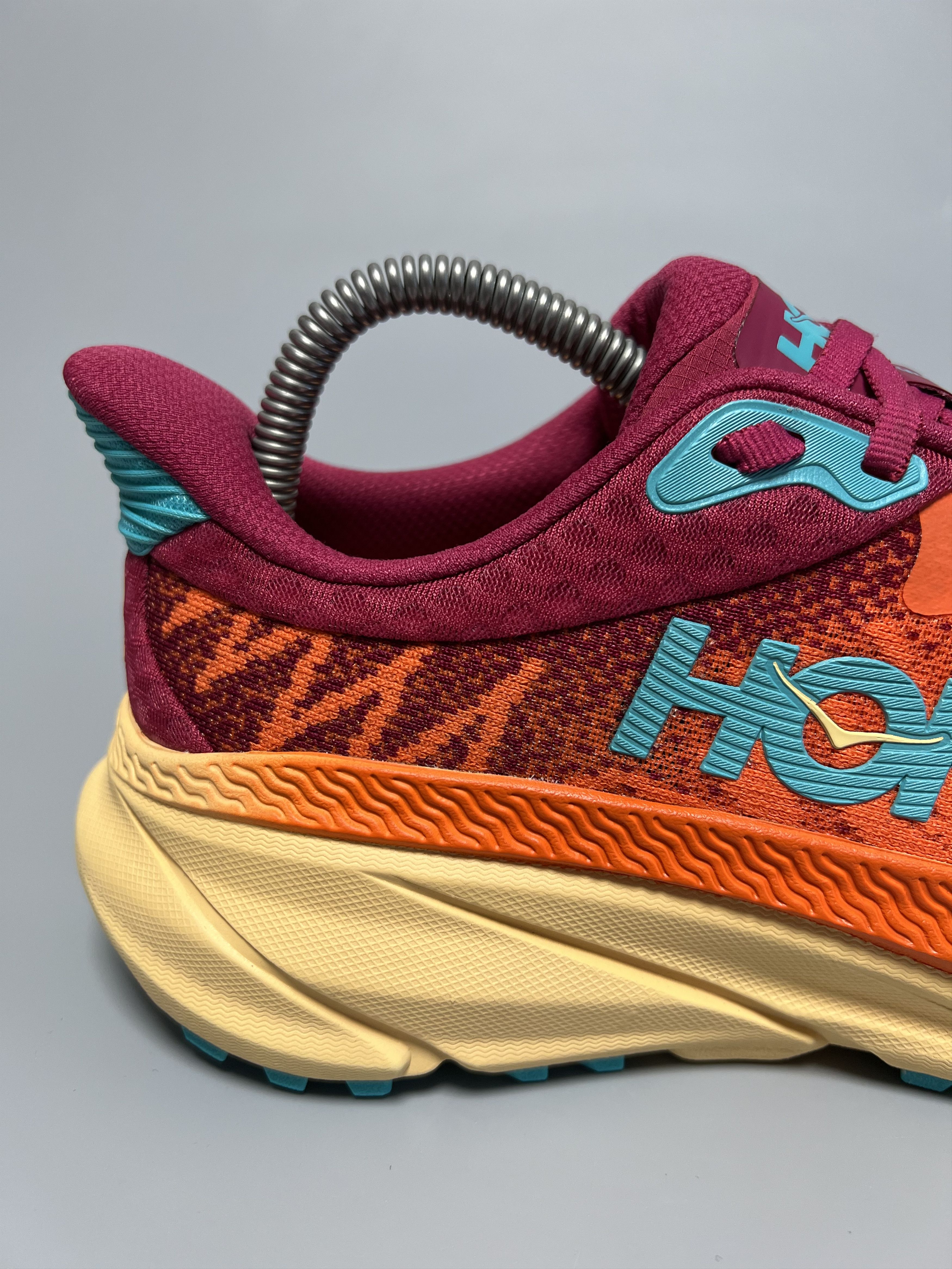 Hoka 7B Hoka One One Challenger ATR 7 Running Shoes 1134498-FCJB Size US 7 / IT 37 - 12 Thumbnail