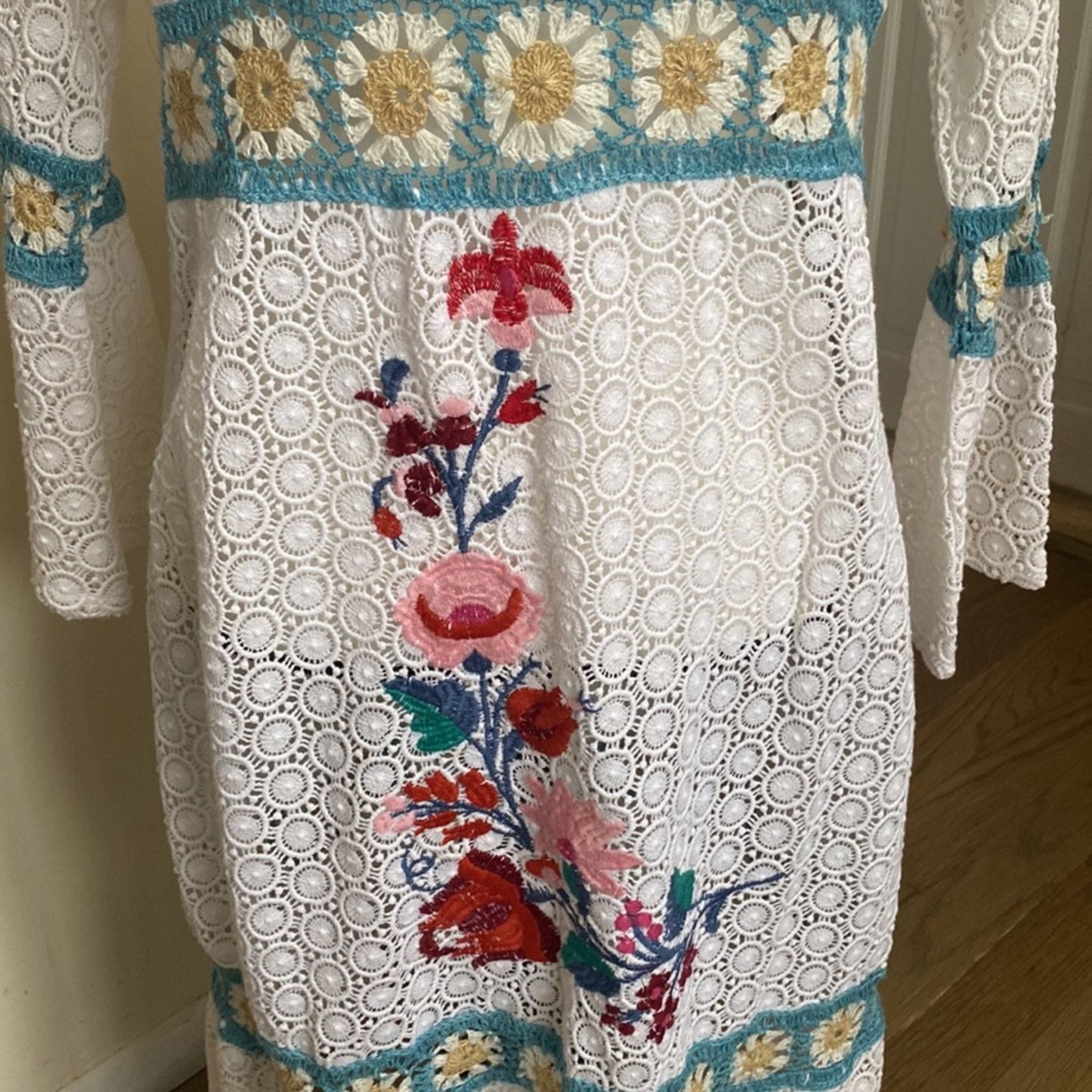 Other Savage Culture White Dress with Embroidery Large NWT Size L / US 10 / IT 46 - 2 Thumbnail