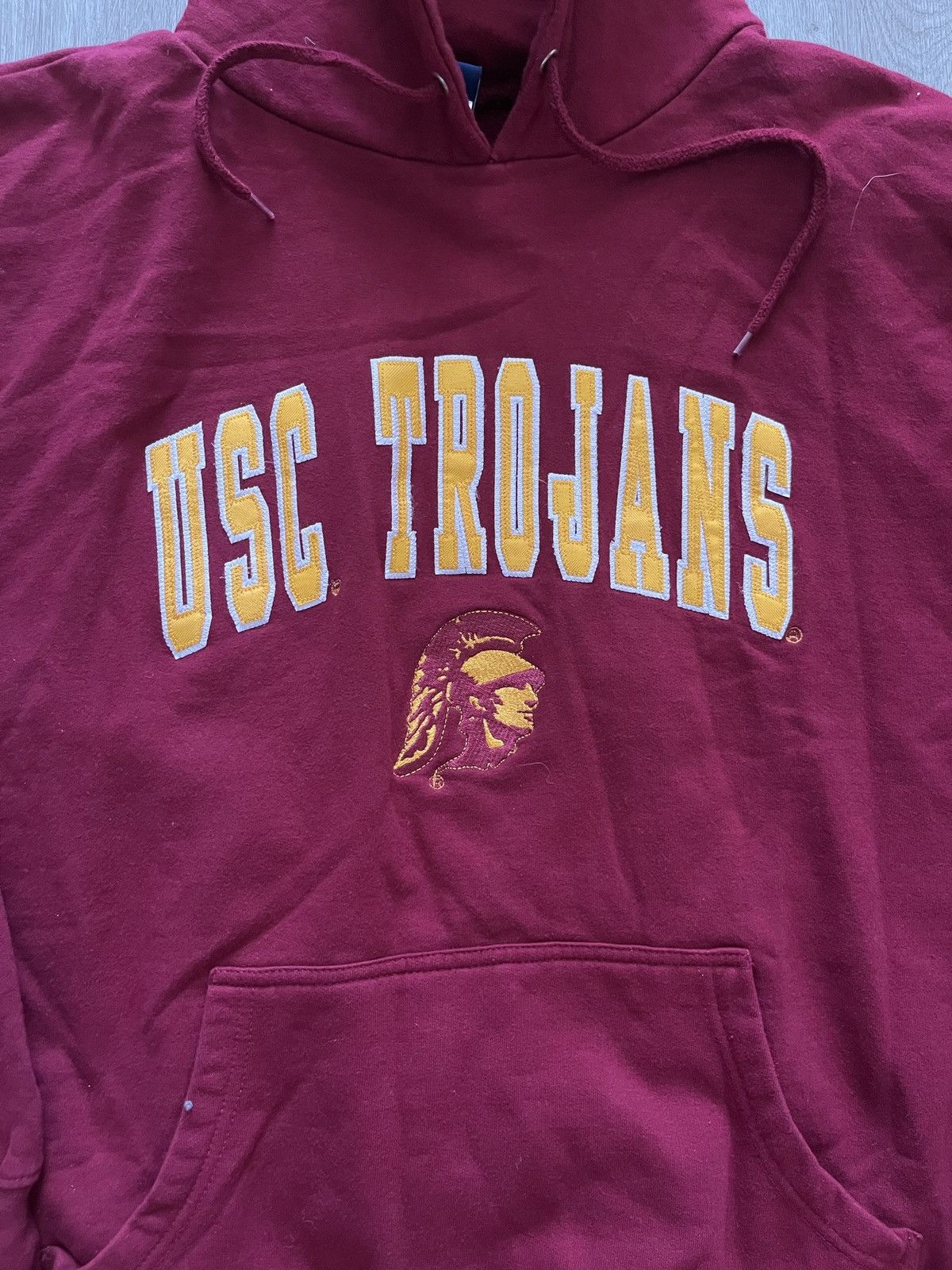 Vintage Vintage USC Trojans Burgundy Hoodie Size US XL / EU 56 / 4 - 4 Thumbnail