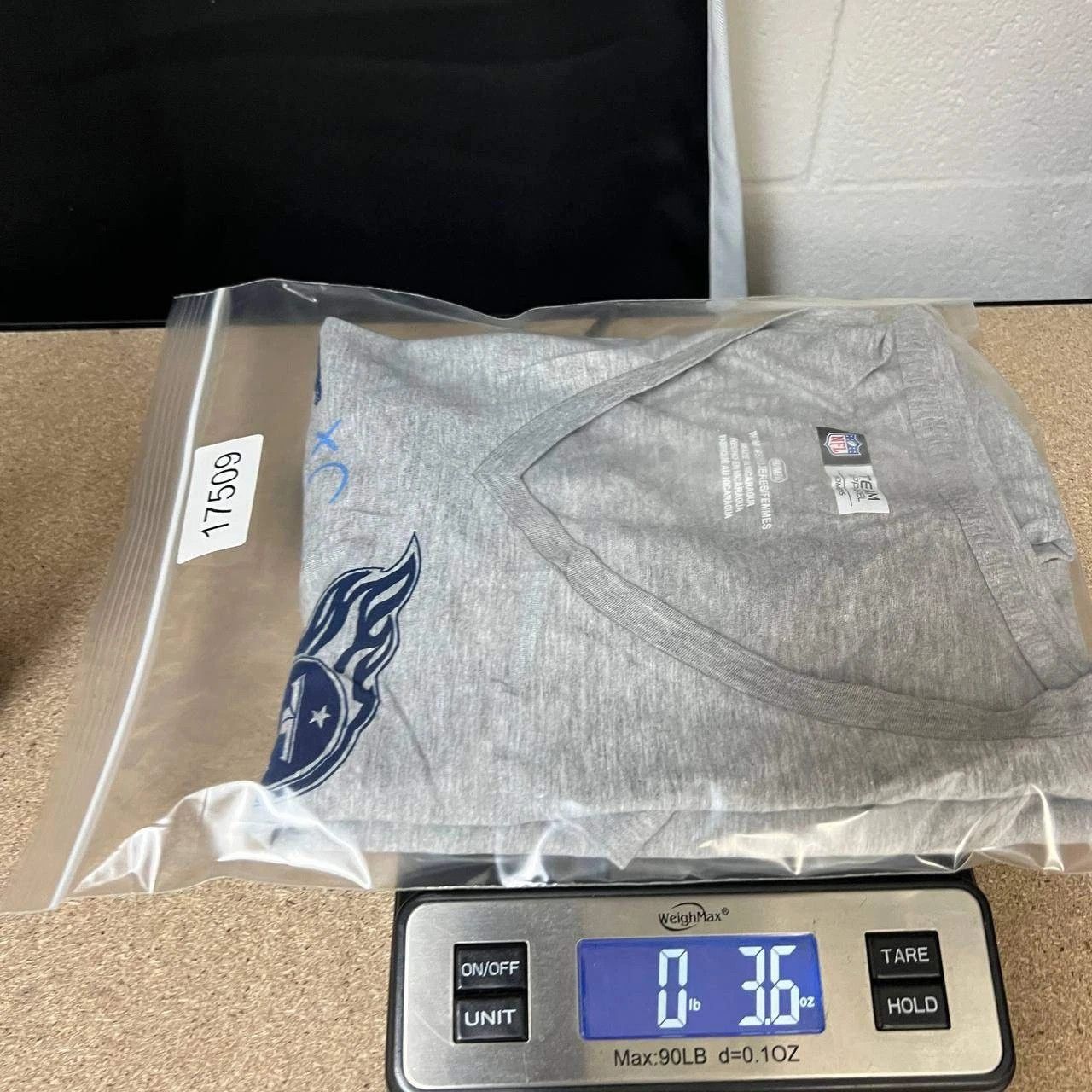 Other Tennessee Titans Shirt Women Gray Short Sleeve V-Neck New M Size M / US 6-8 / IT 42-44 - 7 Thumbnail