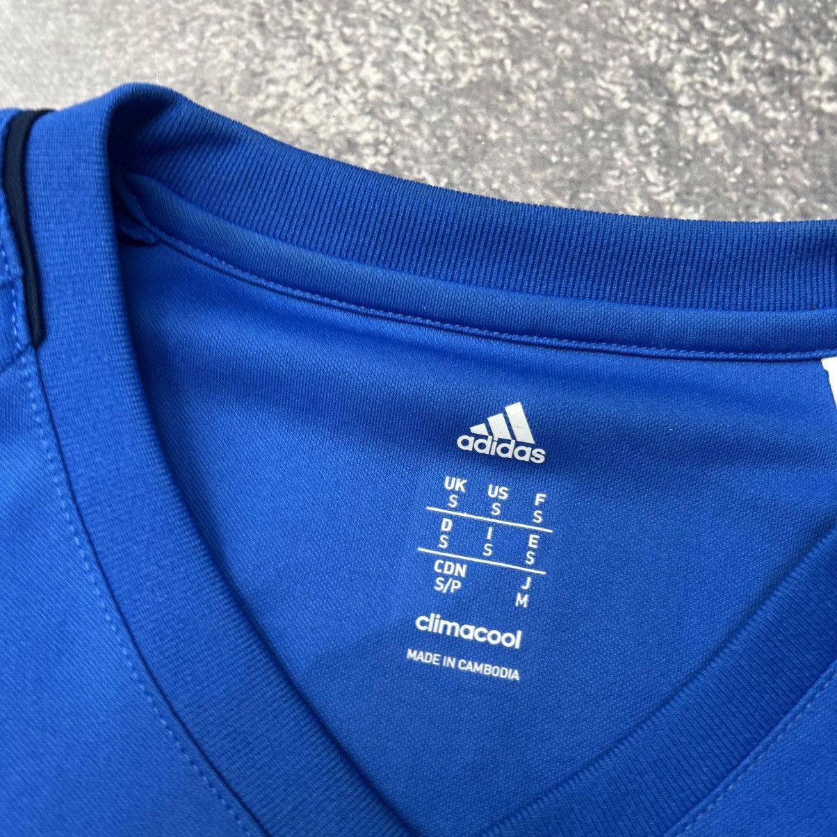 Adidas Mens Adidas FC Valencia 2017 training soccer jersey Size US S / EU 44-46 / 1 - 7 Thumbnail