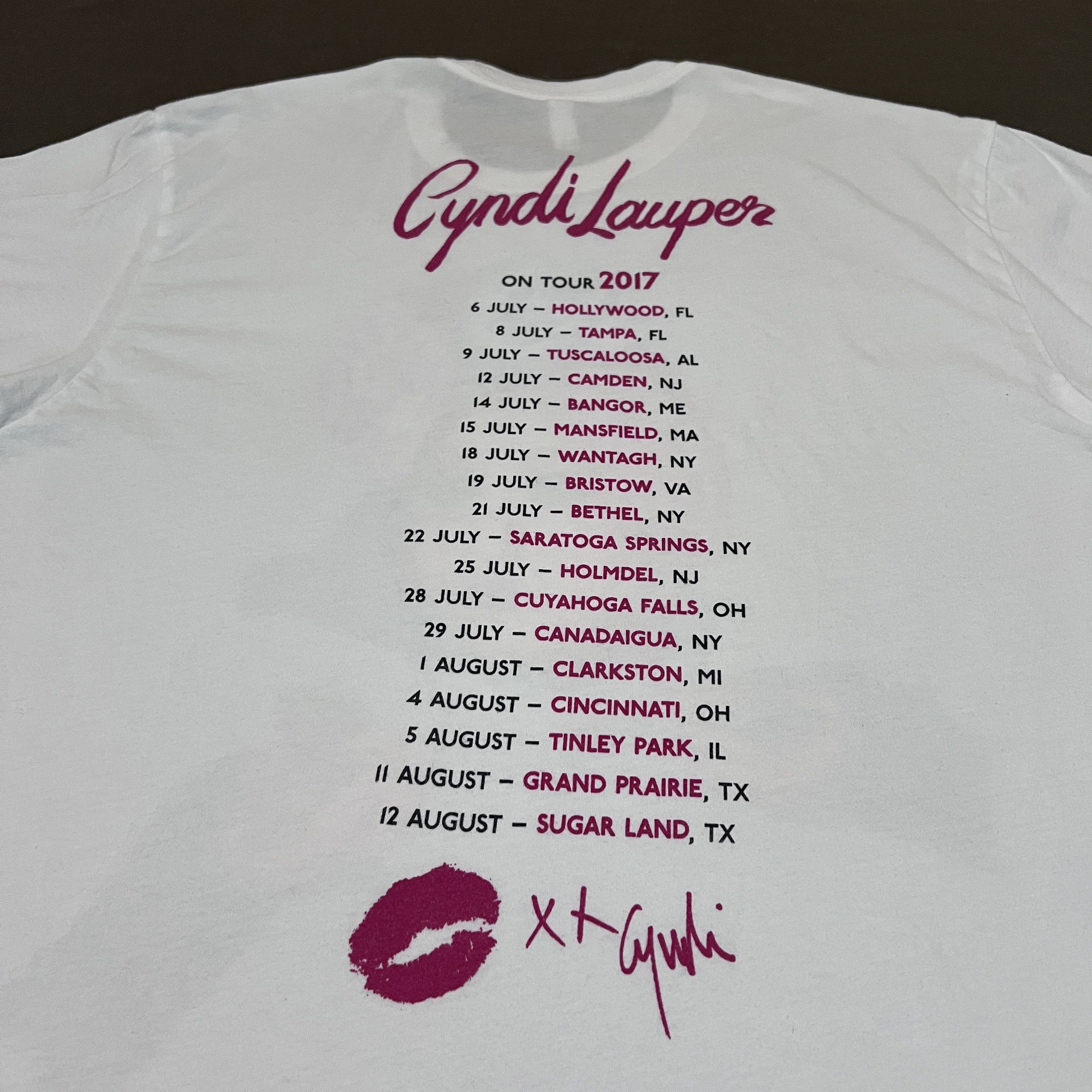 Band Tees 2017 Cyndi Lauper Tour Promo Tee Size US L / EU 52-54 / 3 - 5 Thumbnail