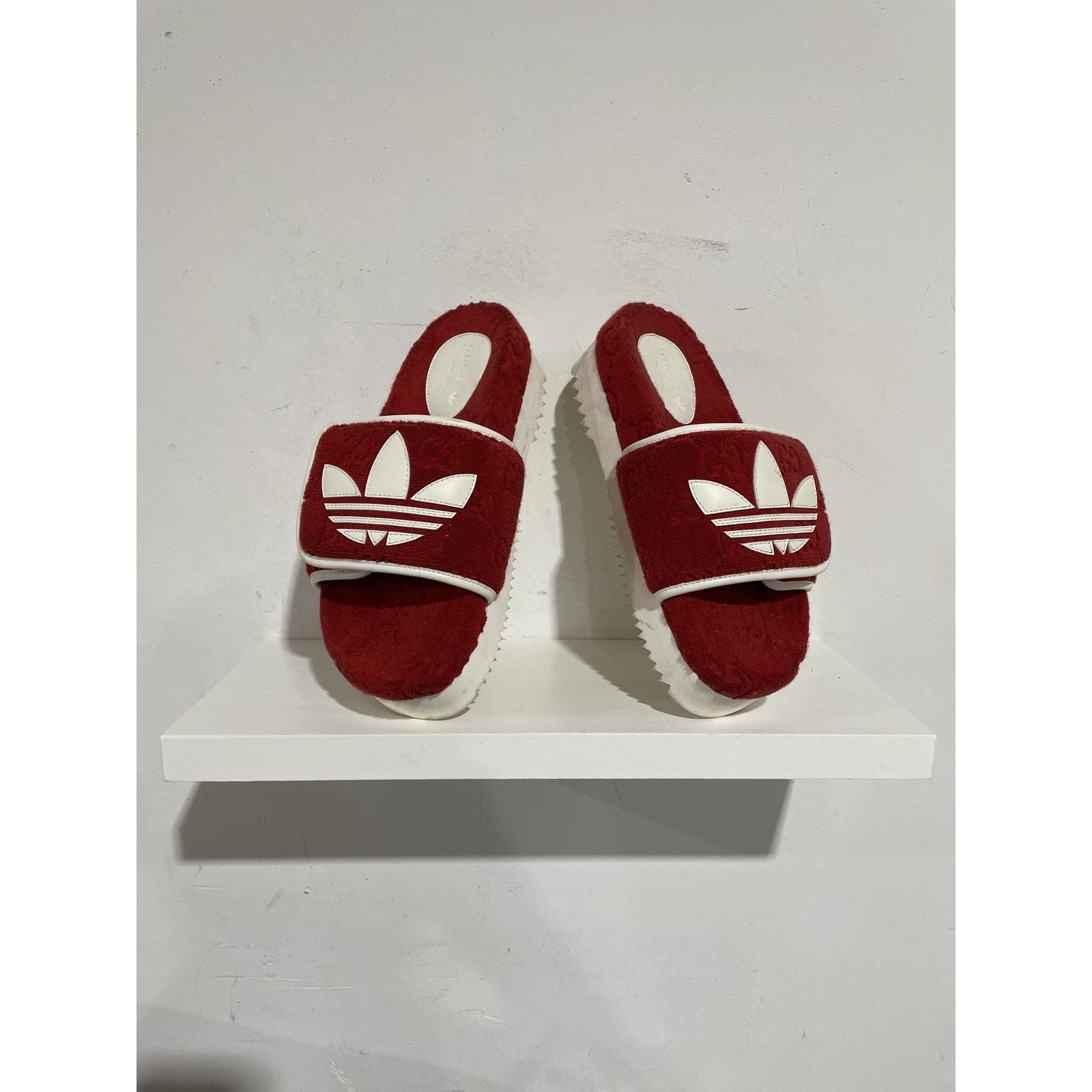 Gucci ADIDAS X GUCCI MONOGRAM RED SIZE 38 PREOWNED Size US 5.5 / EU 38 - 4 Thumbnail