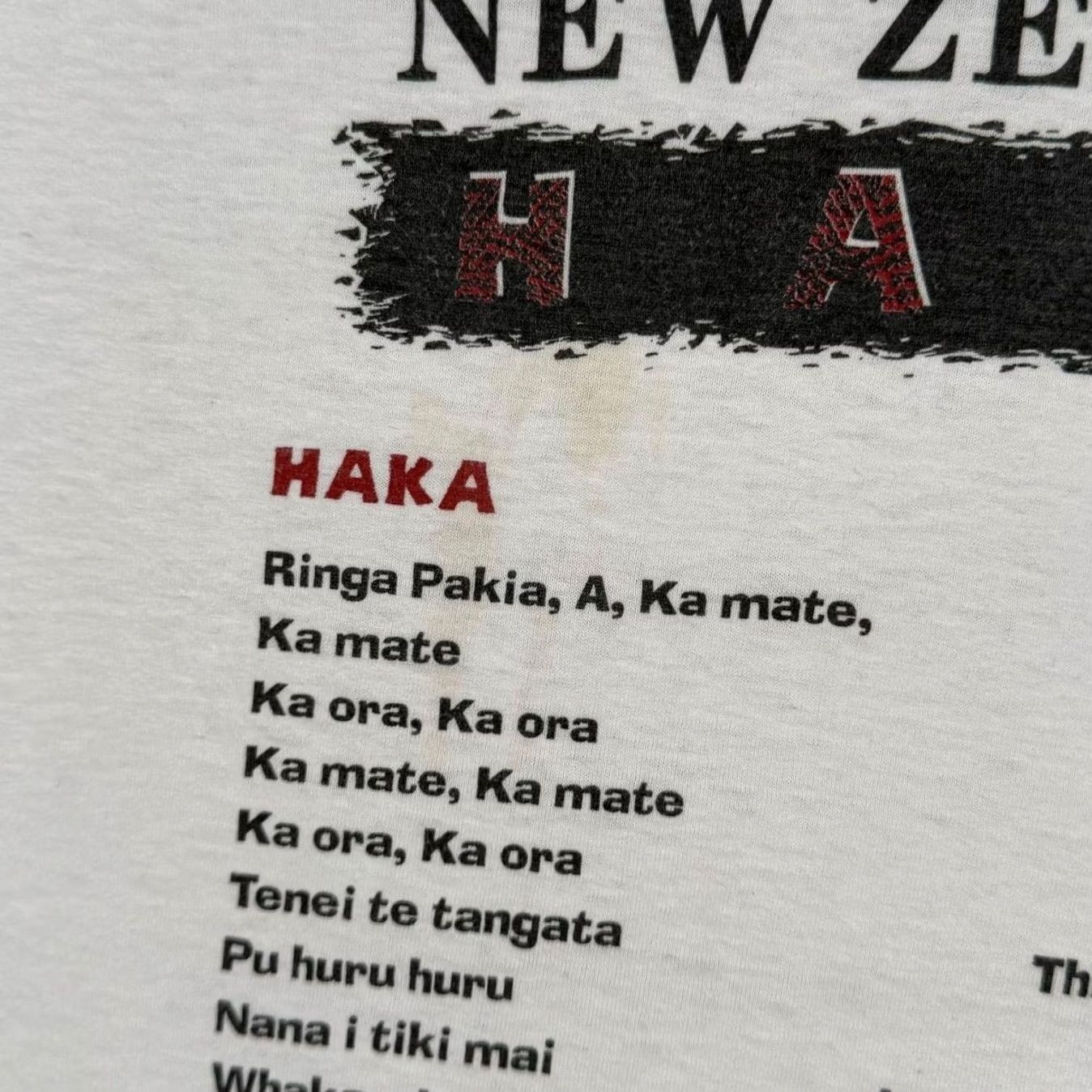 Vintage VINTAGE New Zealand Haka Tourist Souvenir Spellout Graphic White T-Shirt Large Mens Regular Short Sleeve Cotton Size US L / EU 52-54 / 3 - 5 Thumbnail