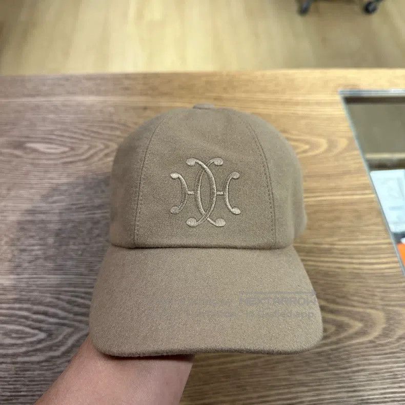 Hermes Hermes size 58 Embroidered Khaki Cashmere Baseball Cap Size ONE SIZE - 1 Thumbnail