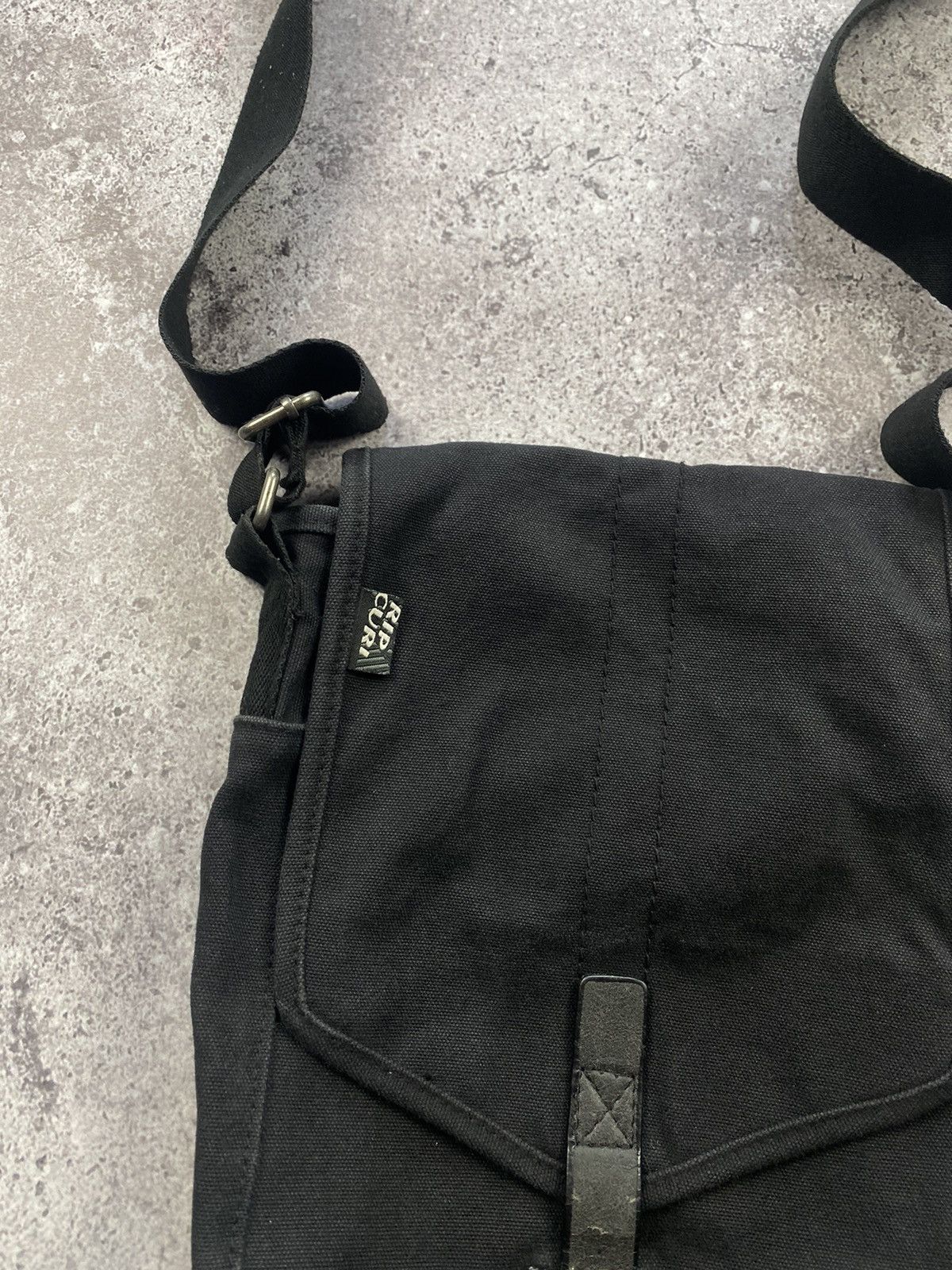 Rip Curl Rip Curl Vintage Messenger Crossbody Sling Bag Streetwear Size ONE SIZE - 3 Thumbnail