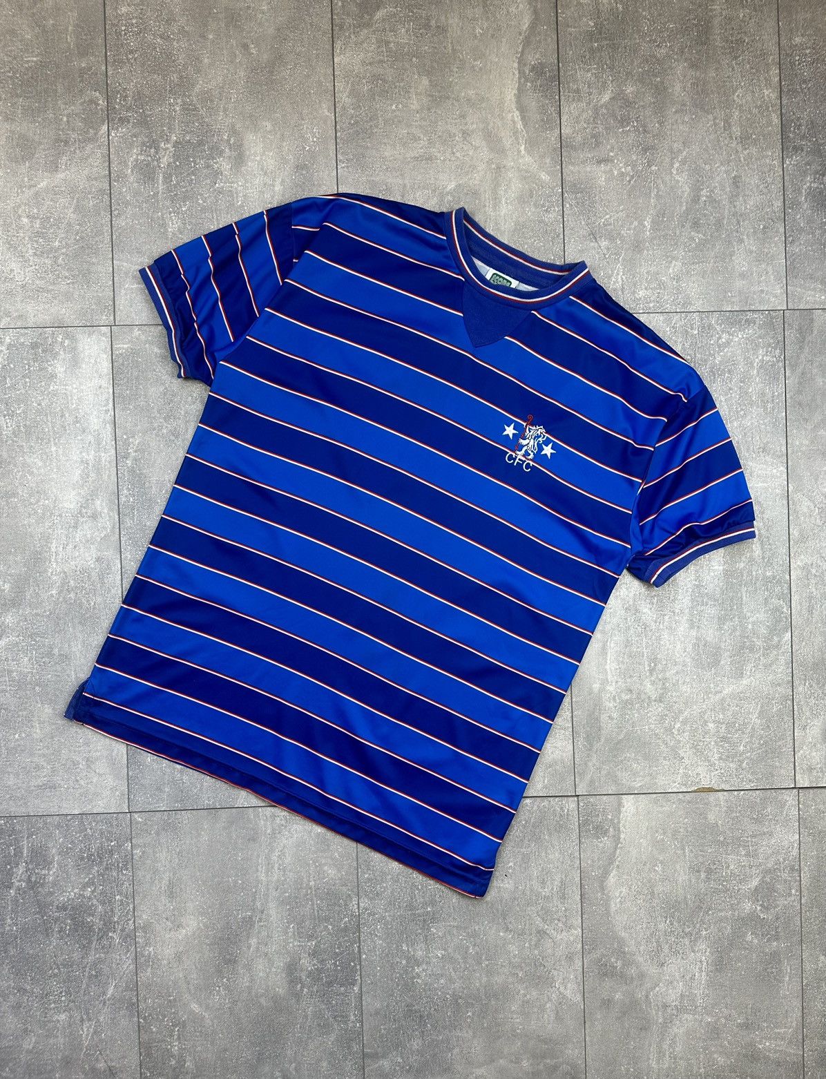 Vintage Vintage Score Draw Chelsea Official Retro Soccer Jersey Size US L / EU 52-54 / 3 - 1 Thumbnail