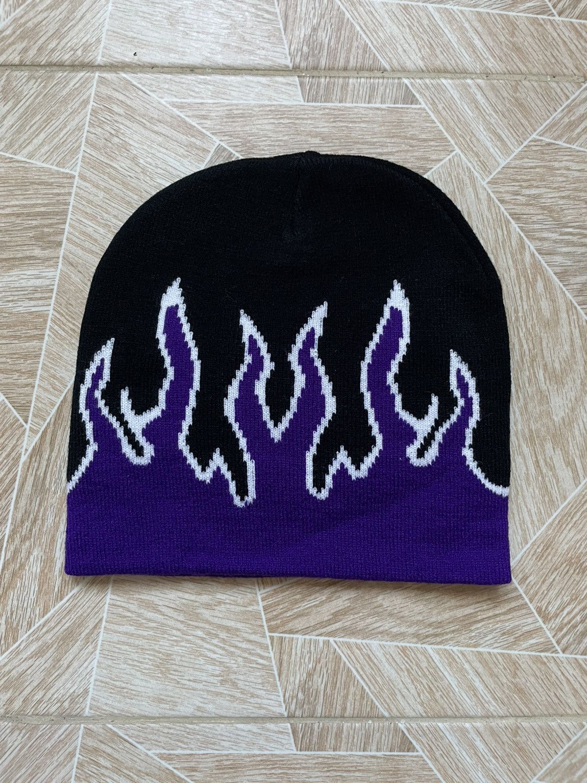Japanese Brand × Vintage Y2K Rare Japanese Brand Purple Flame Logo Opium Beanie Hat Size ONE SIZE - 1 Thumbnail