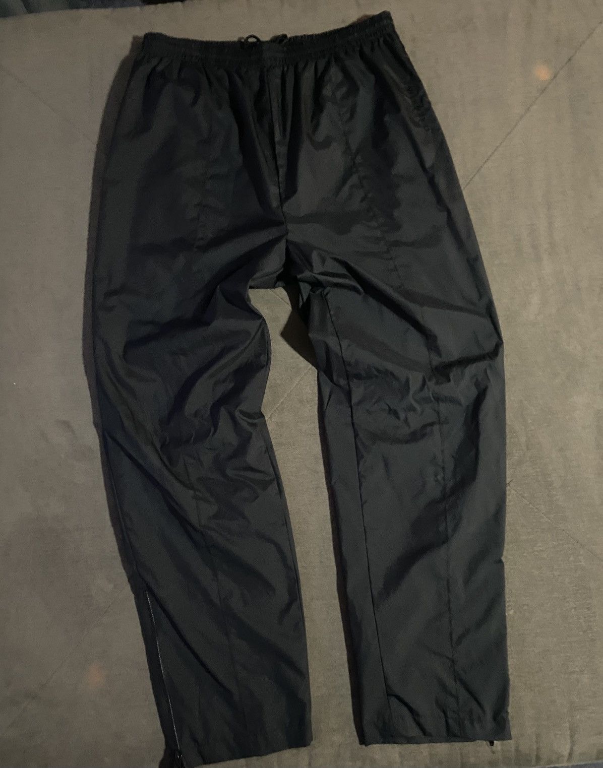 New Balance New Balance Essential Track Pants Size US 32 / EU 48 - 1 Thumbnail